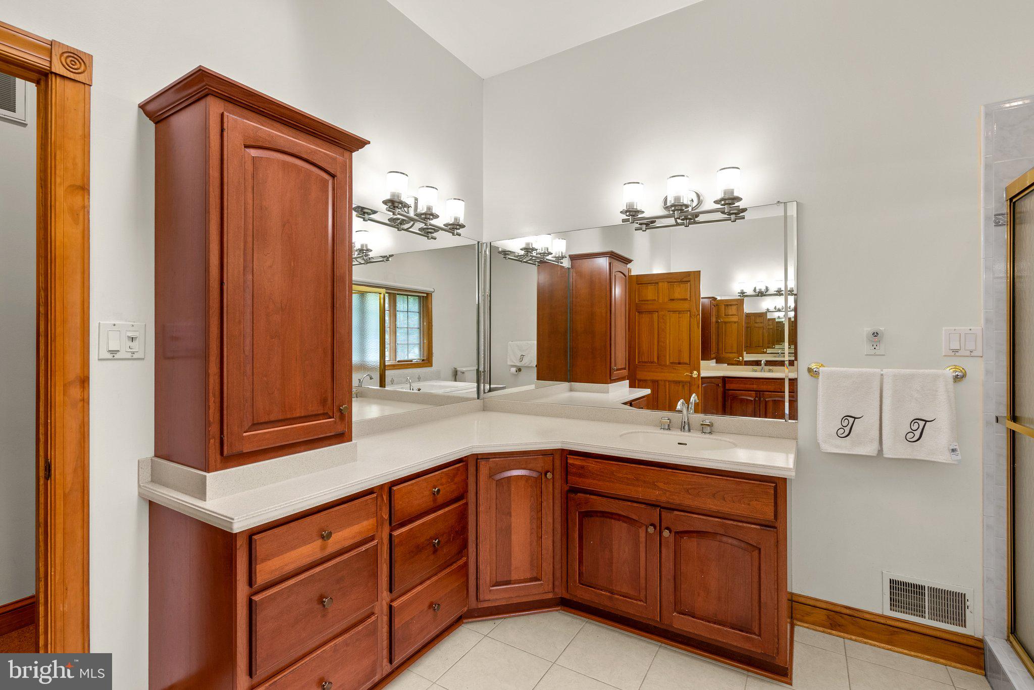 APPLE GROVE ESTATES - Residential