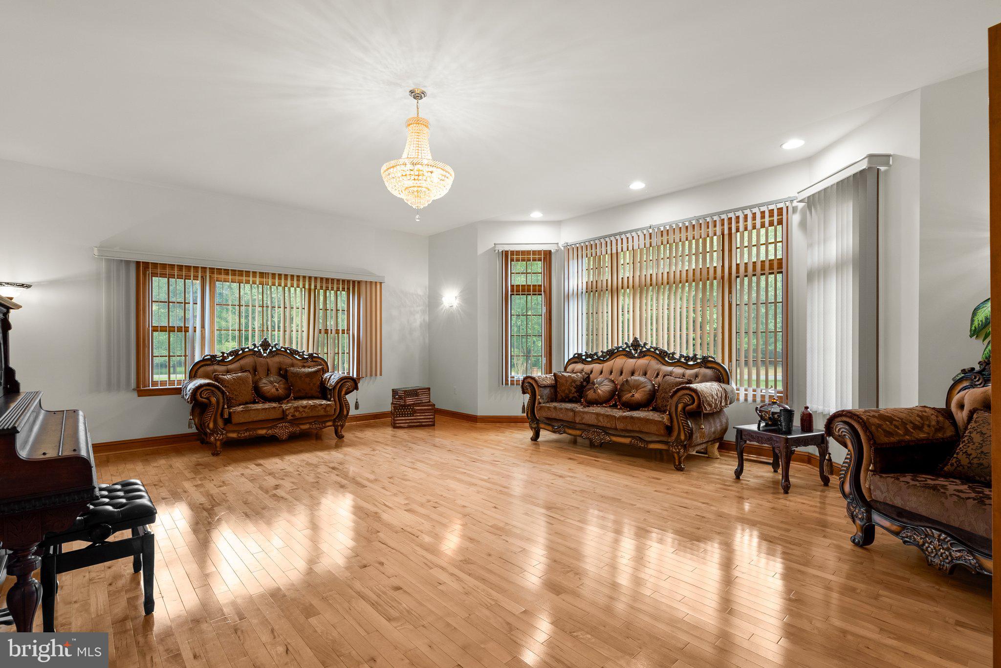 APPLE GROVE ESTATES - Residential