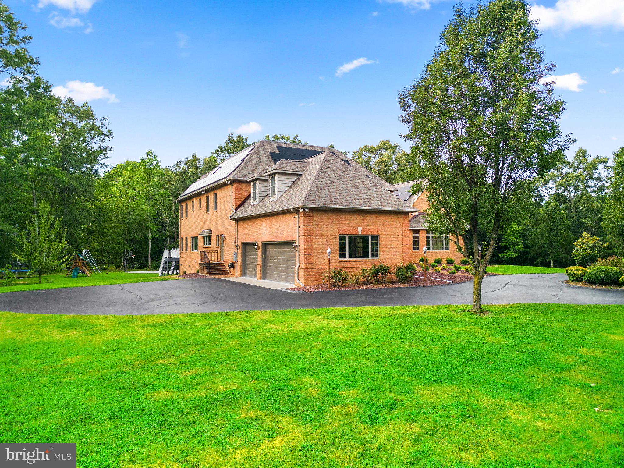 APPLE GROVE ESTATES - Residential