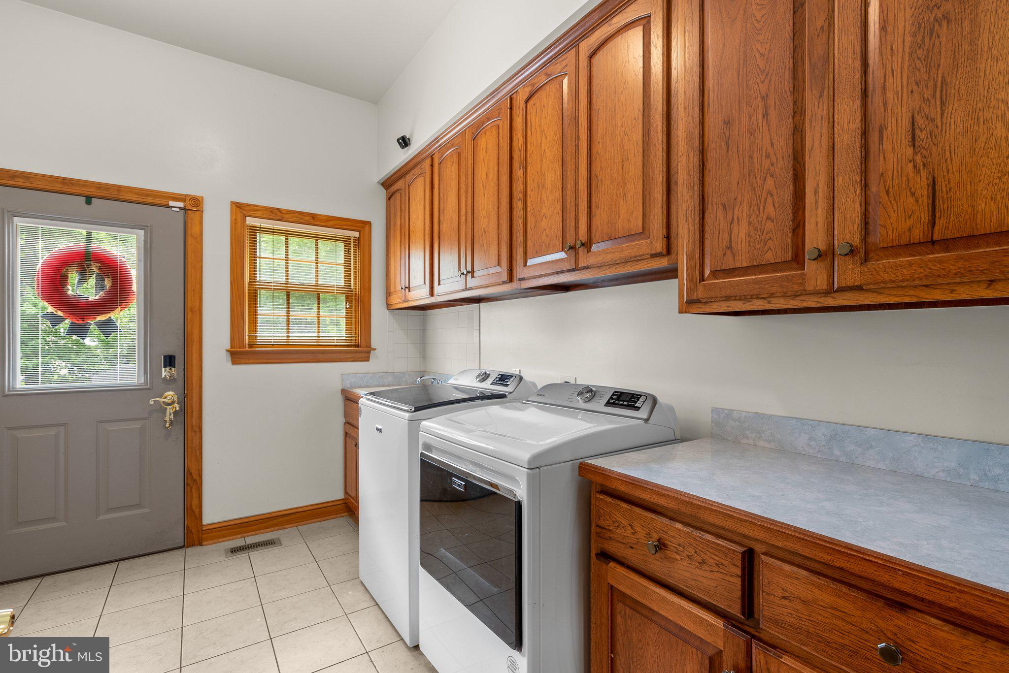 APPLE GROVE ESTATES - Residential