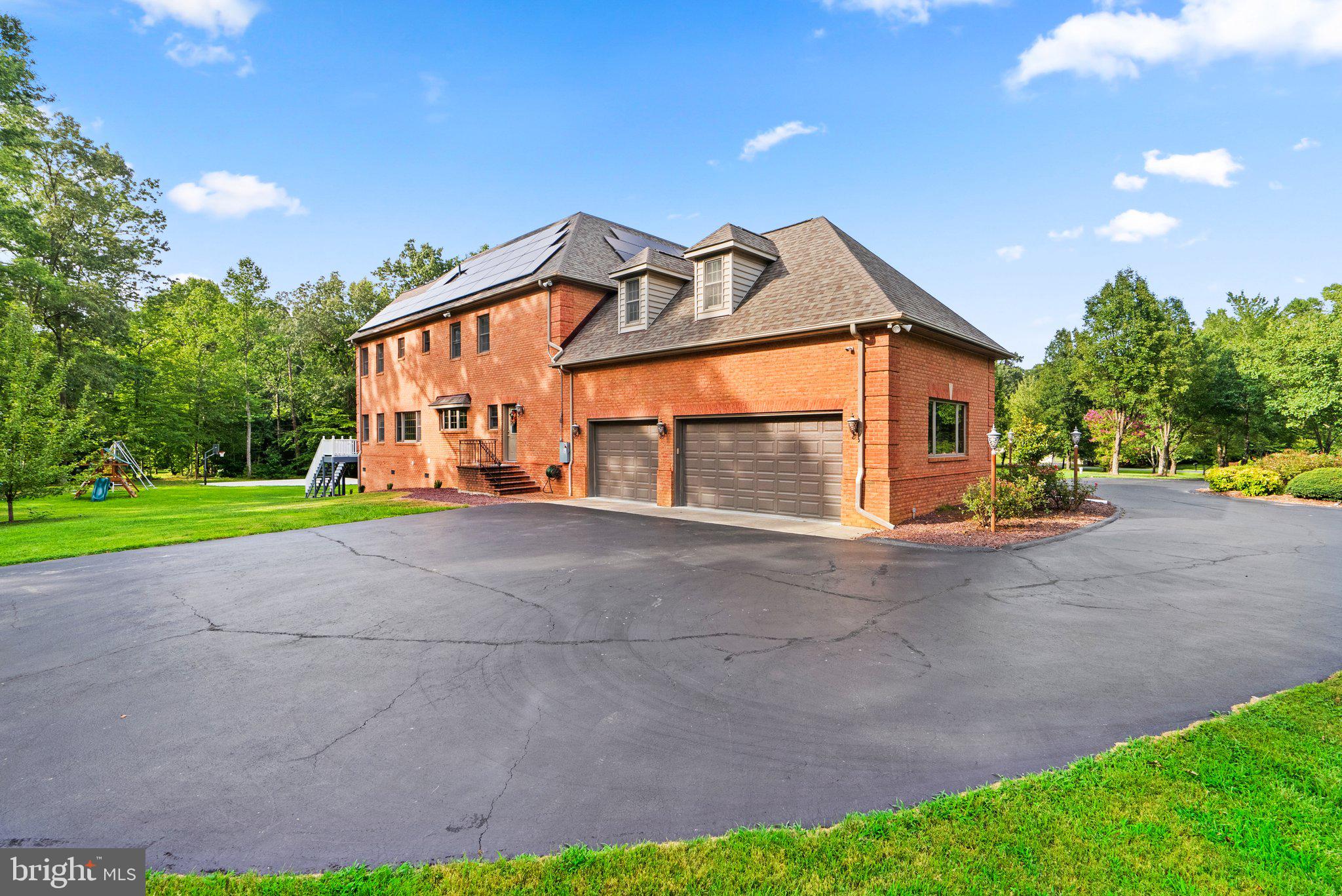 APPLE GROVE ESTATES - Residential