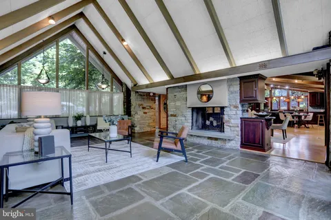 2905 Old Court Road, Pikesville, MD MLS: MDBC2101728