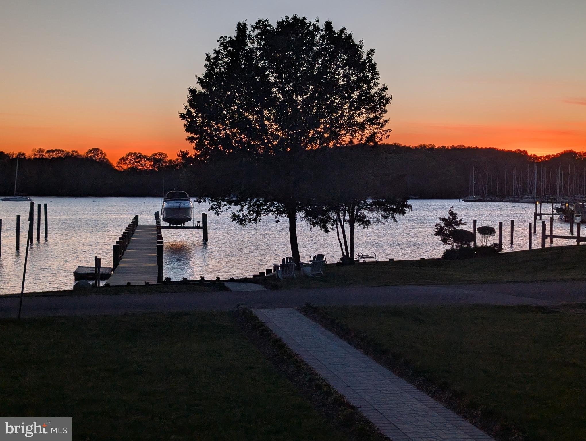 CHALK POINT - Residential