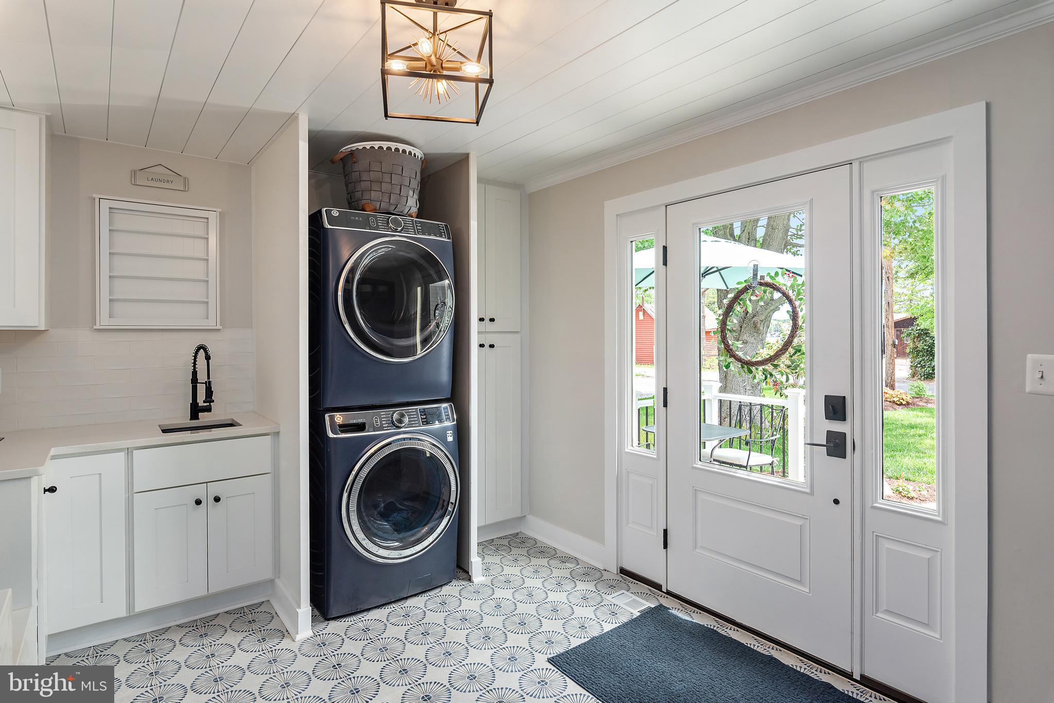 CHALK POINT - Residential