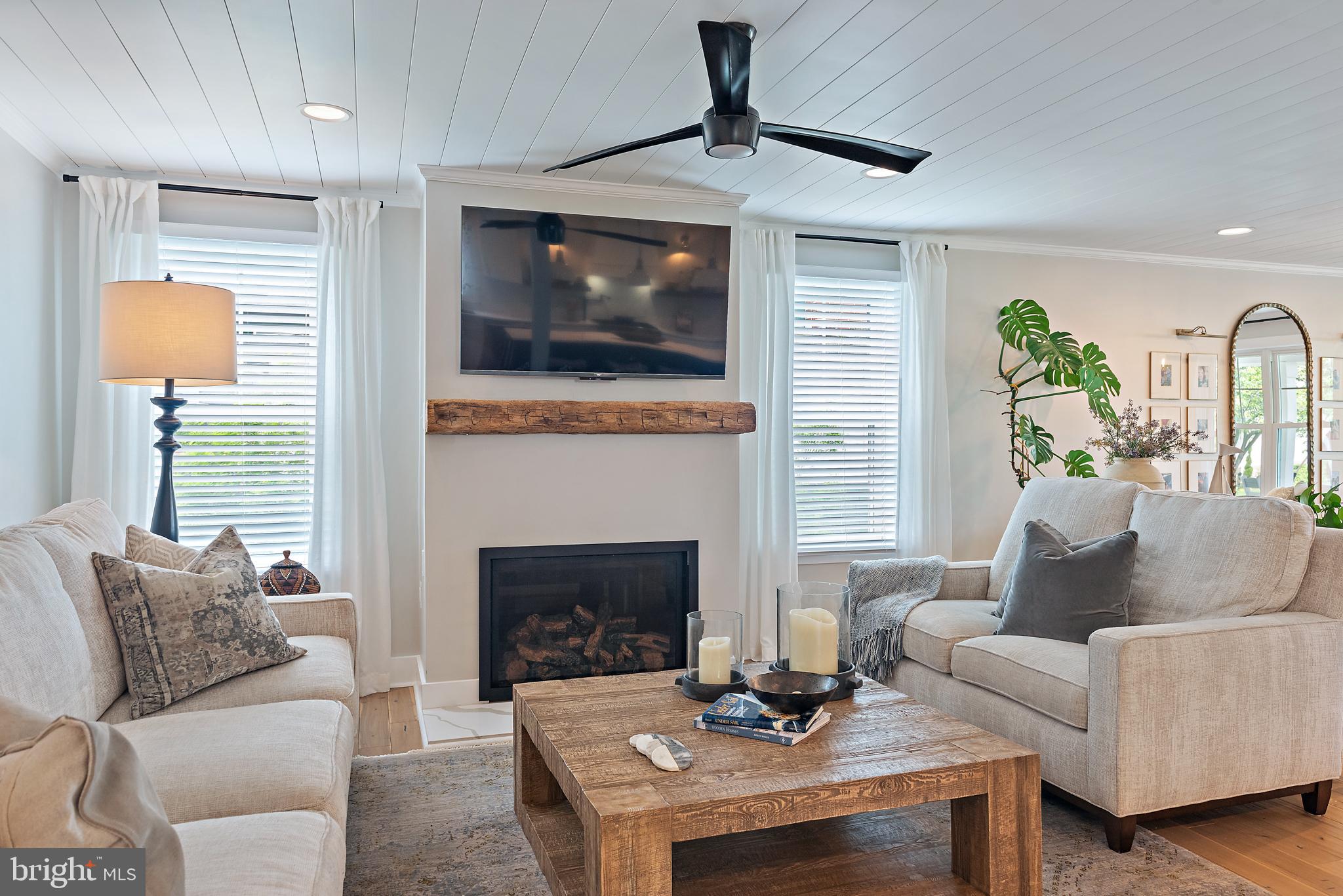 CHALK POINT - Residential