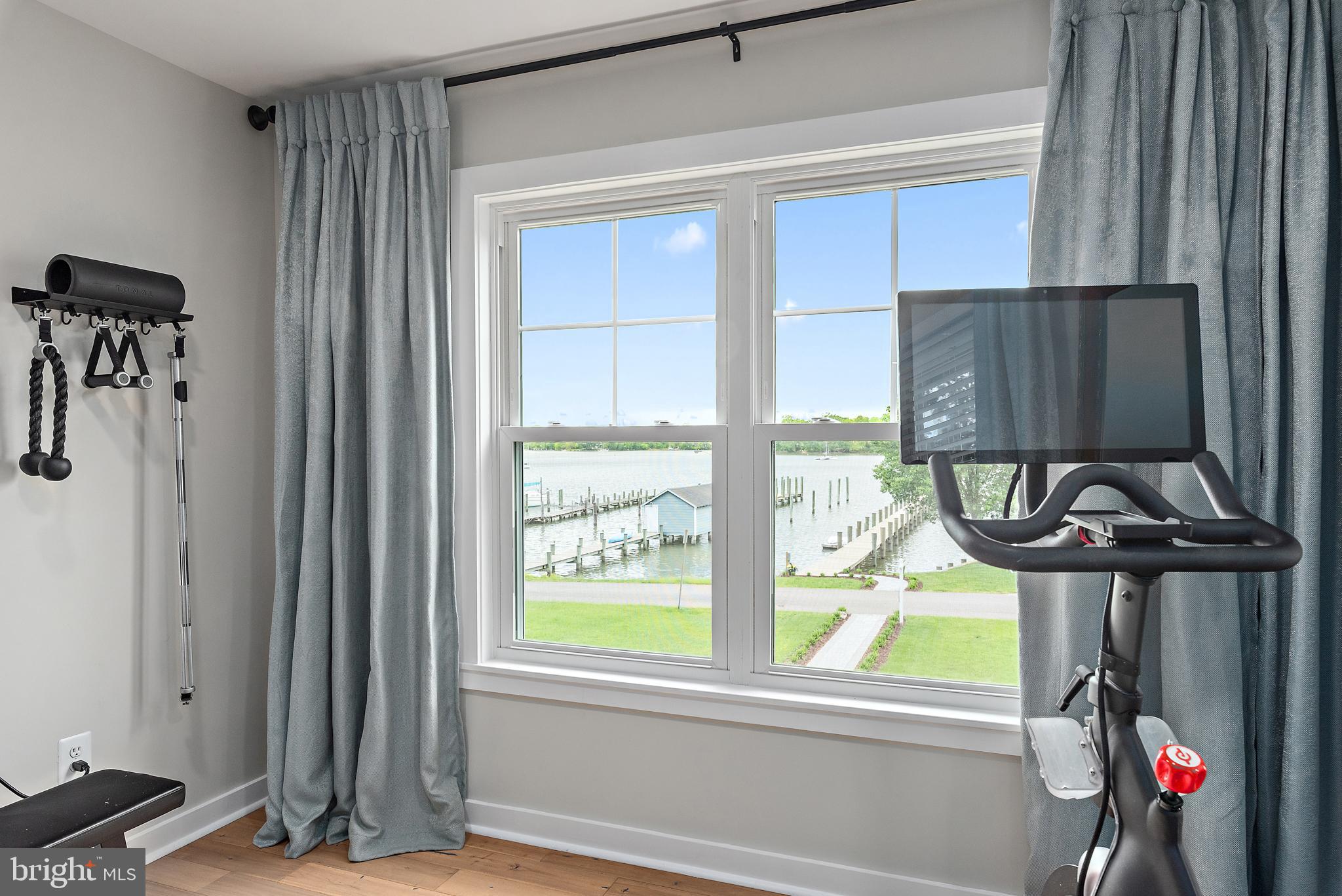 CHALK POINT - Residential