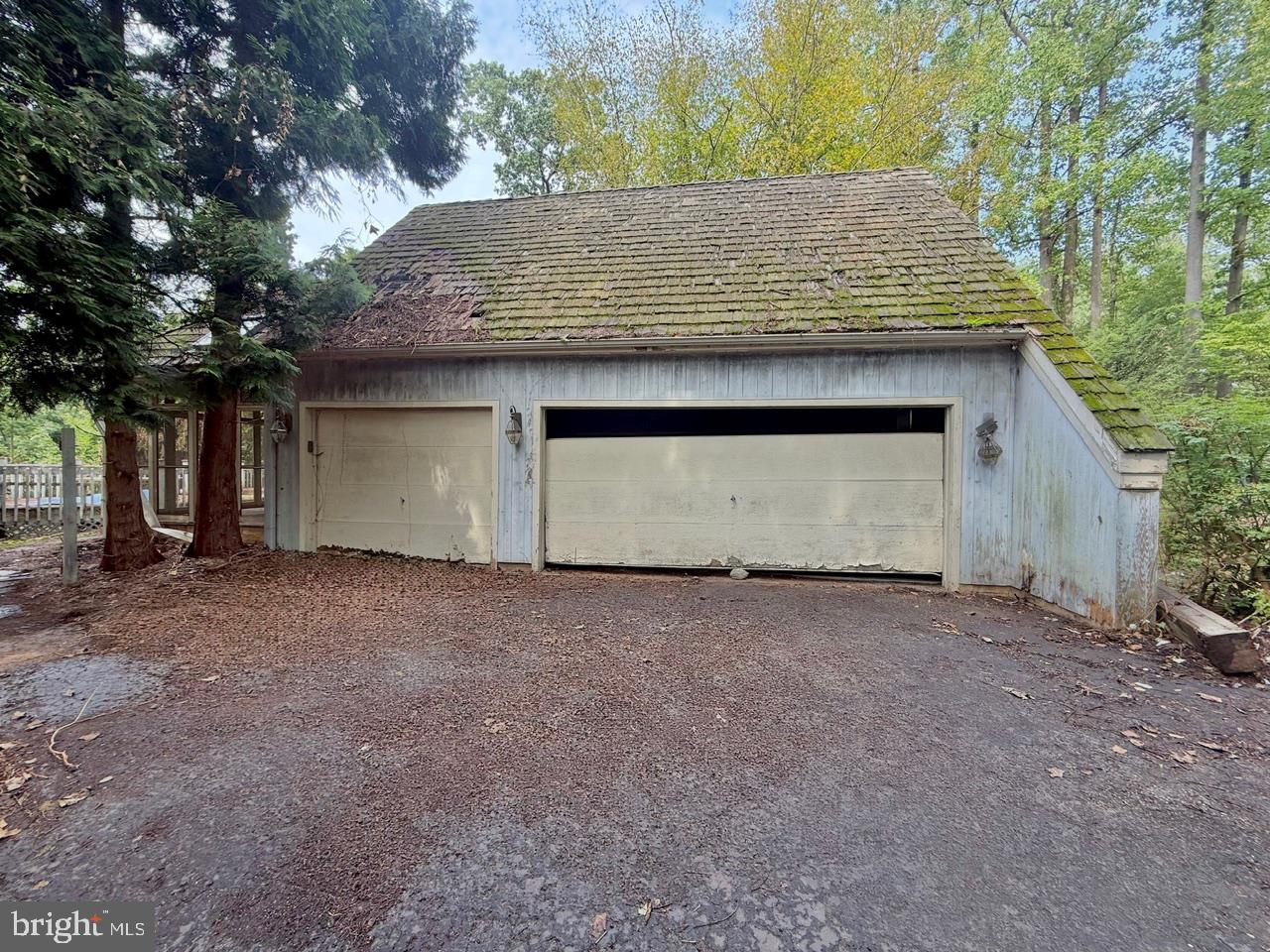 1271 FARM ROAD