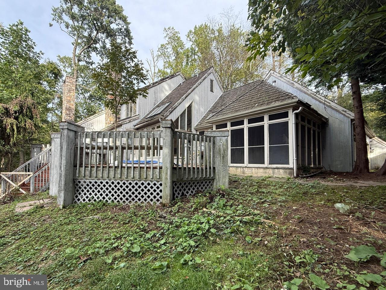 1271 FARM ROAD