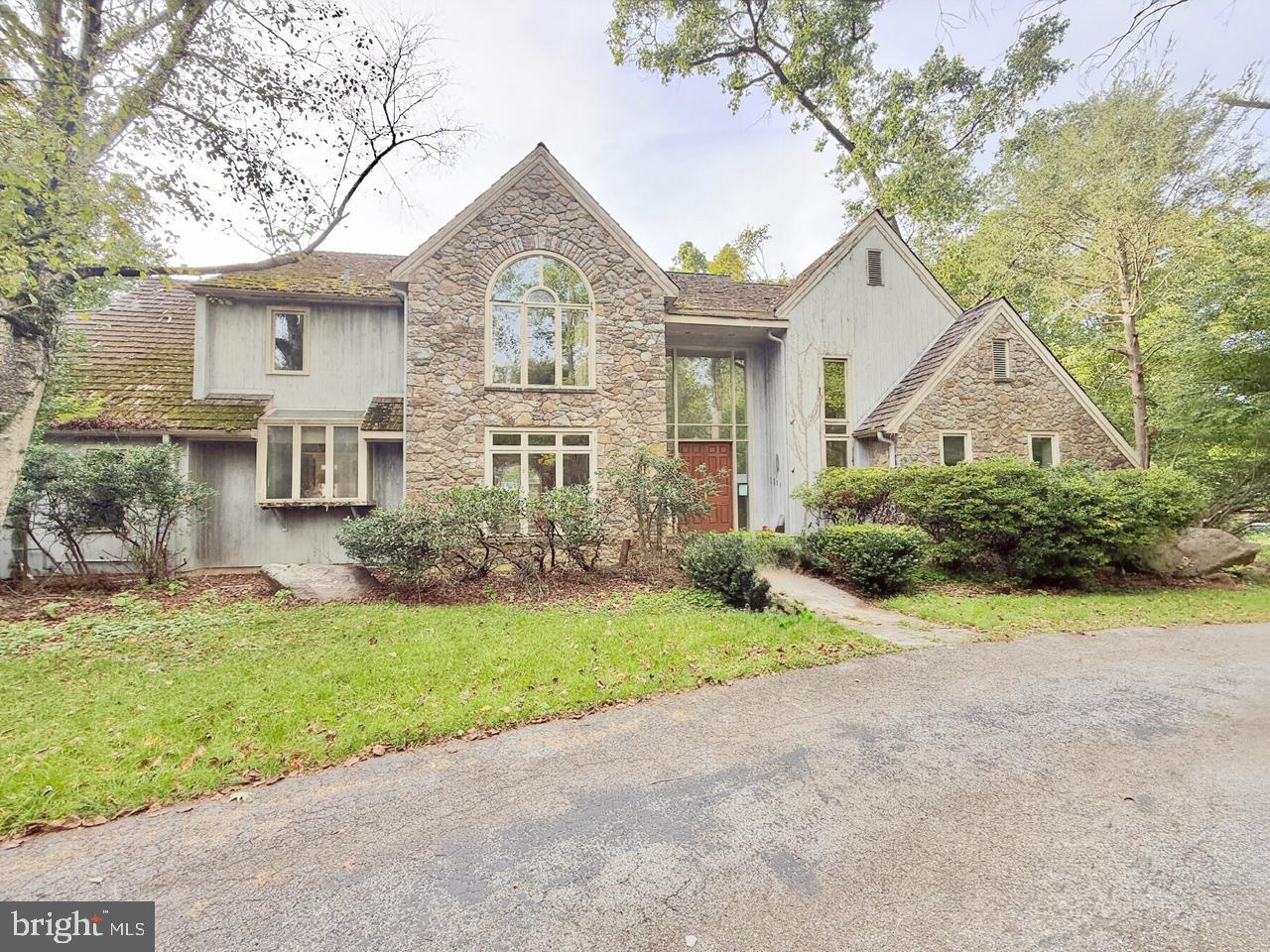 1271 FARM ROAD