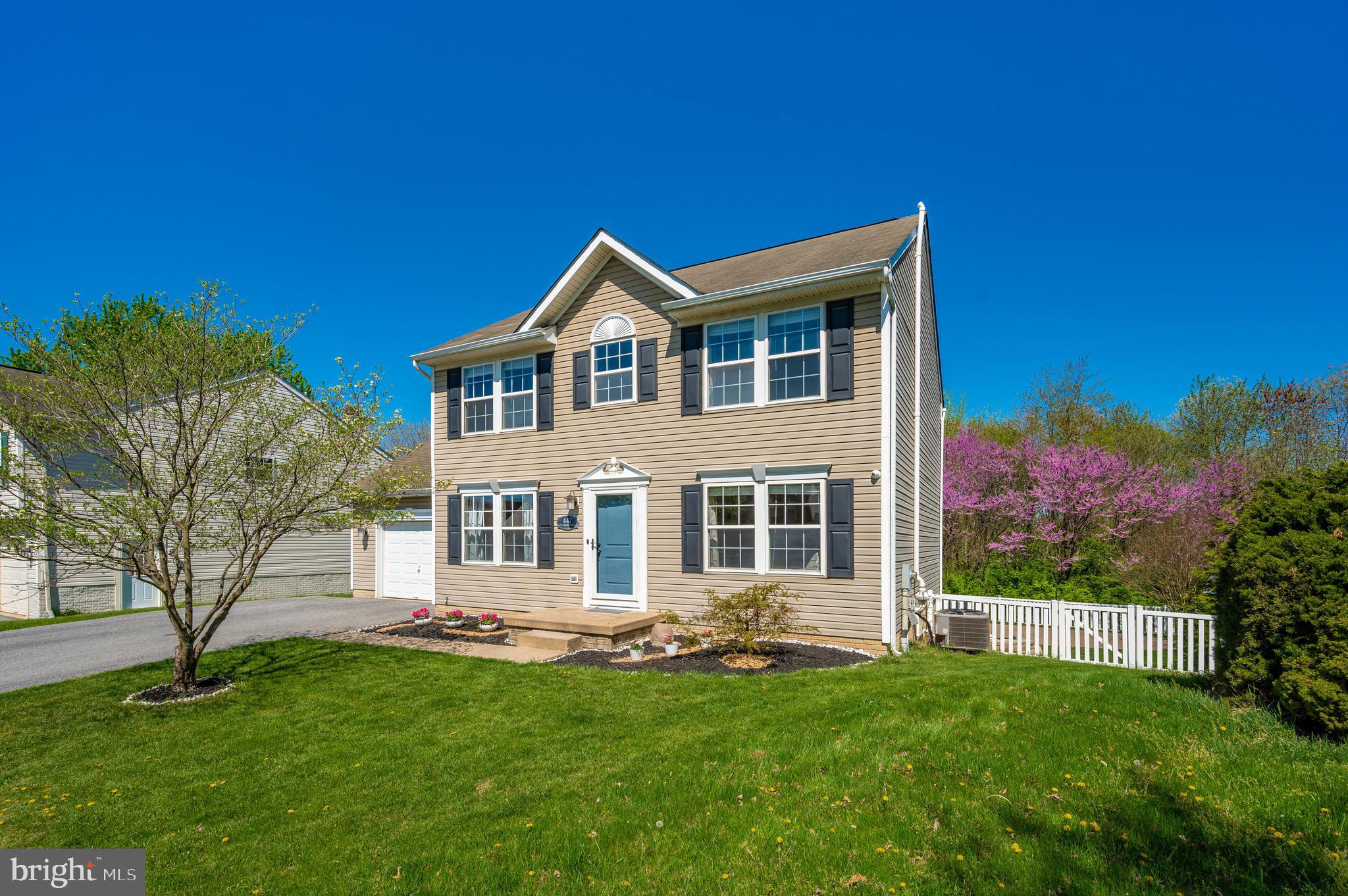 RIVER CREST - Residential