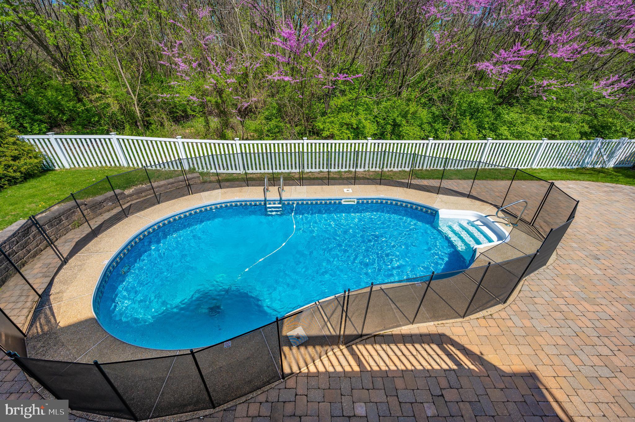 RIVER CREST - Residential