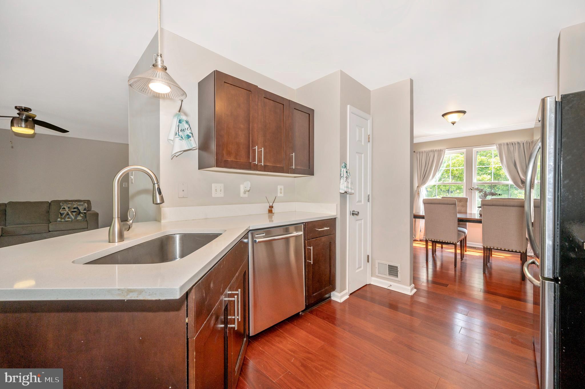 RIVER CREST - Residential