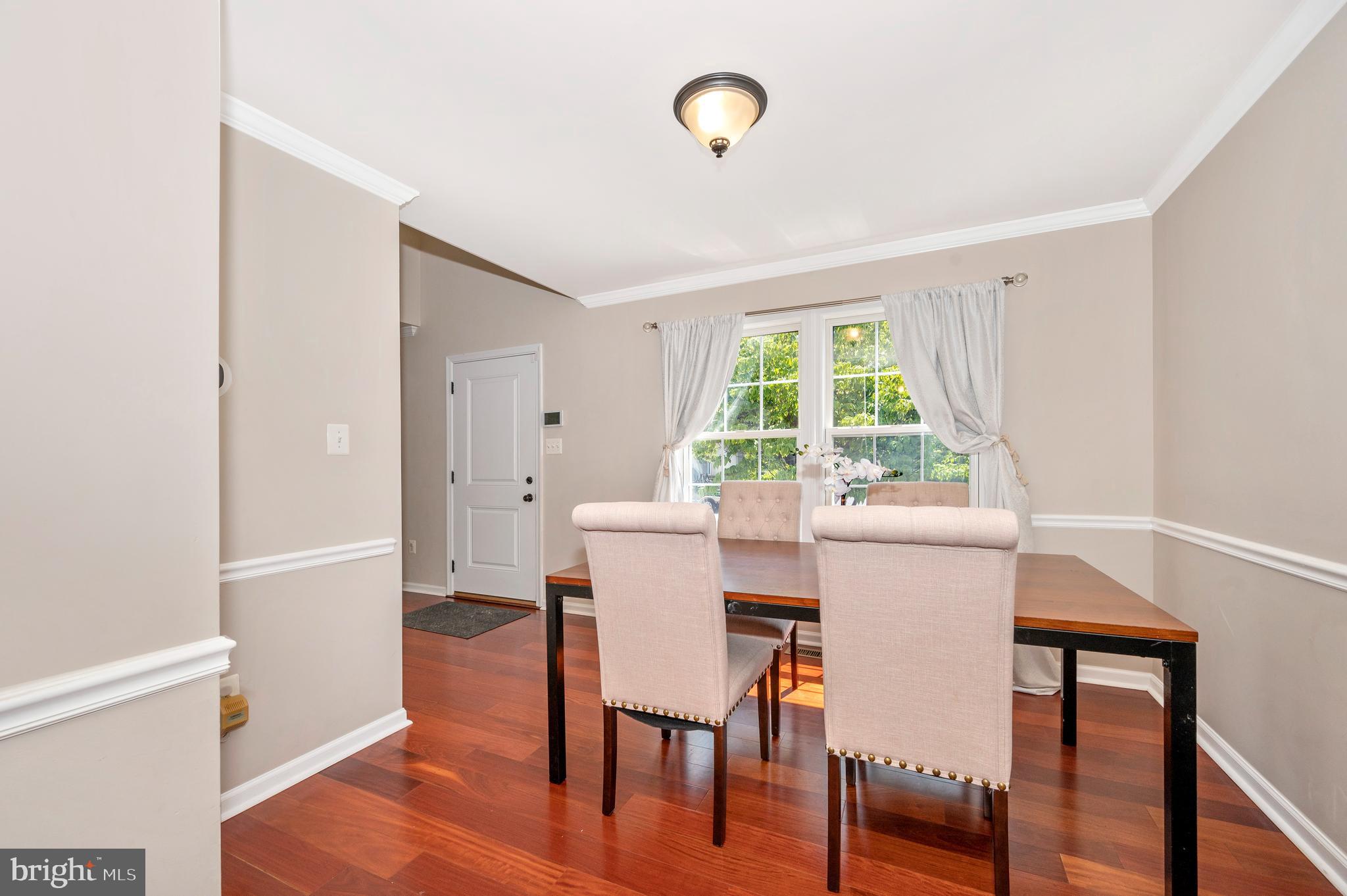 RIVER CREST - Residential