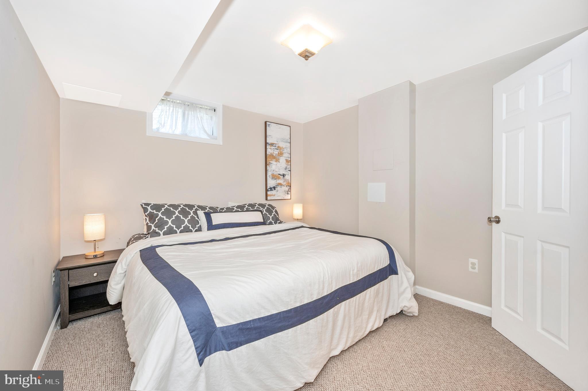 RIVER CREST - Residential