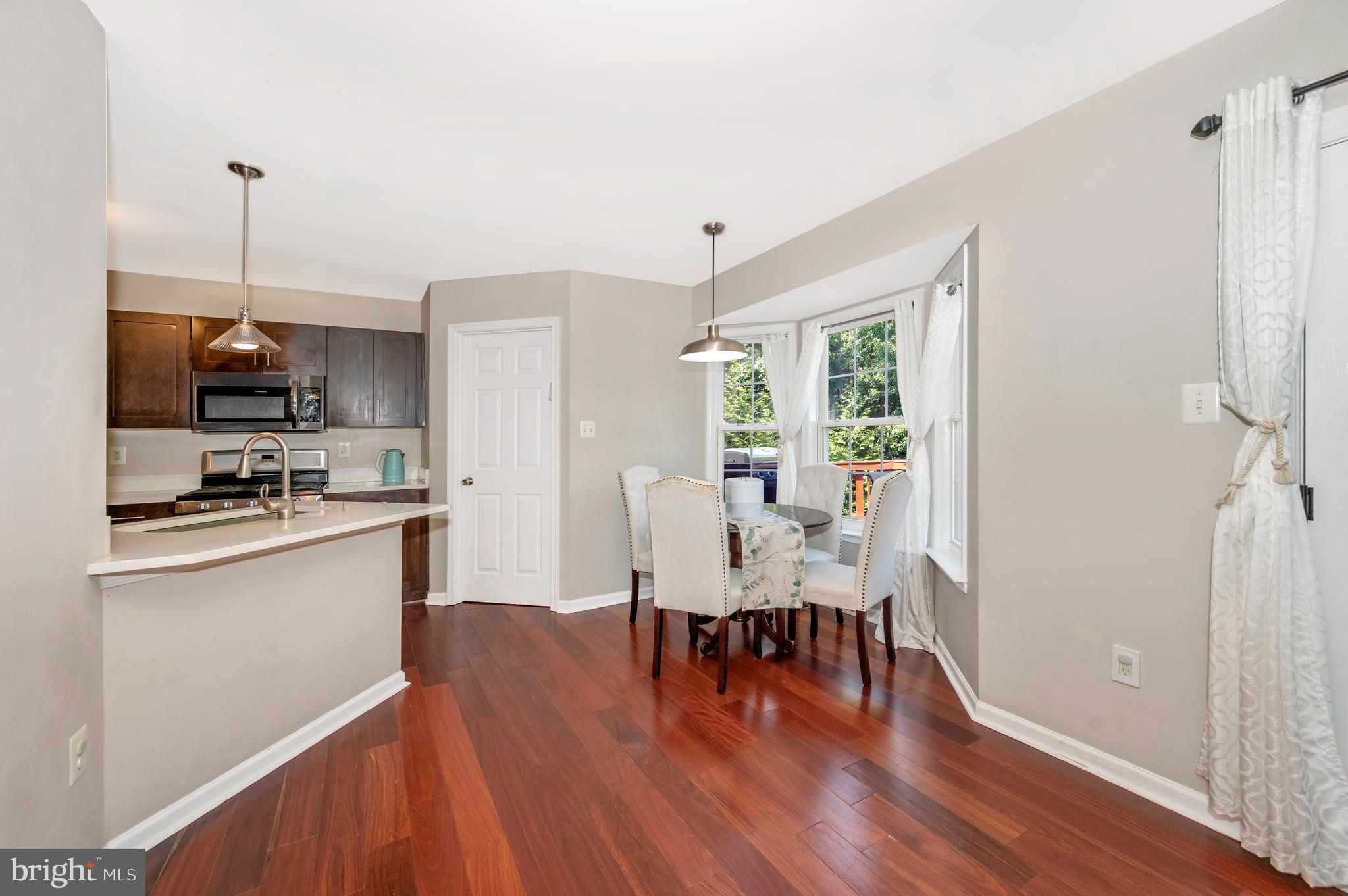 RIVER CREST - Residential