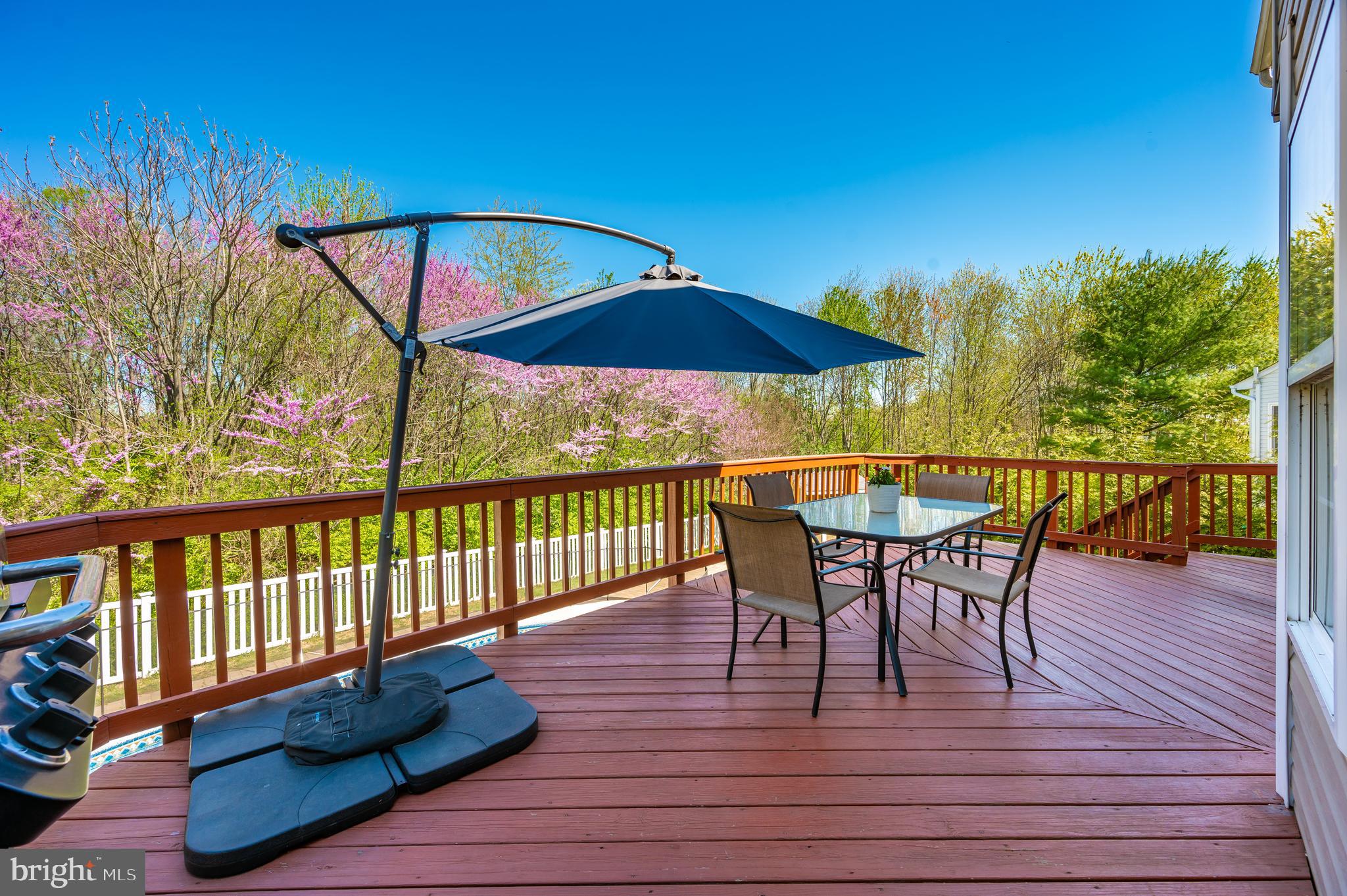 RIVER CREST - Residential