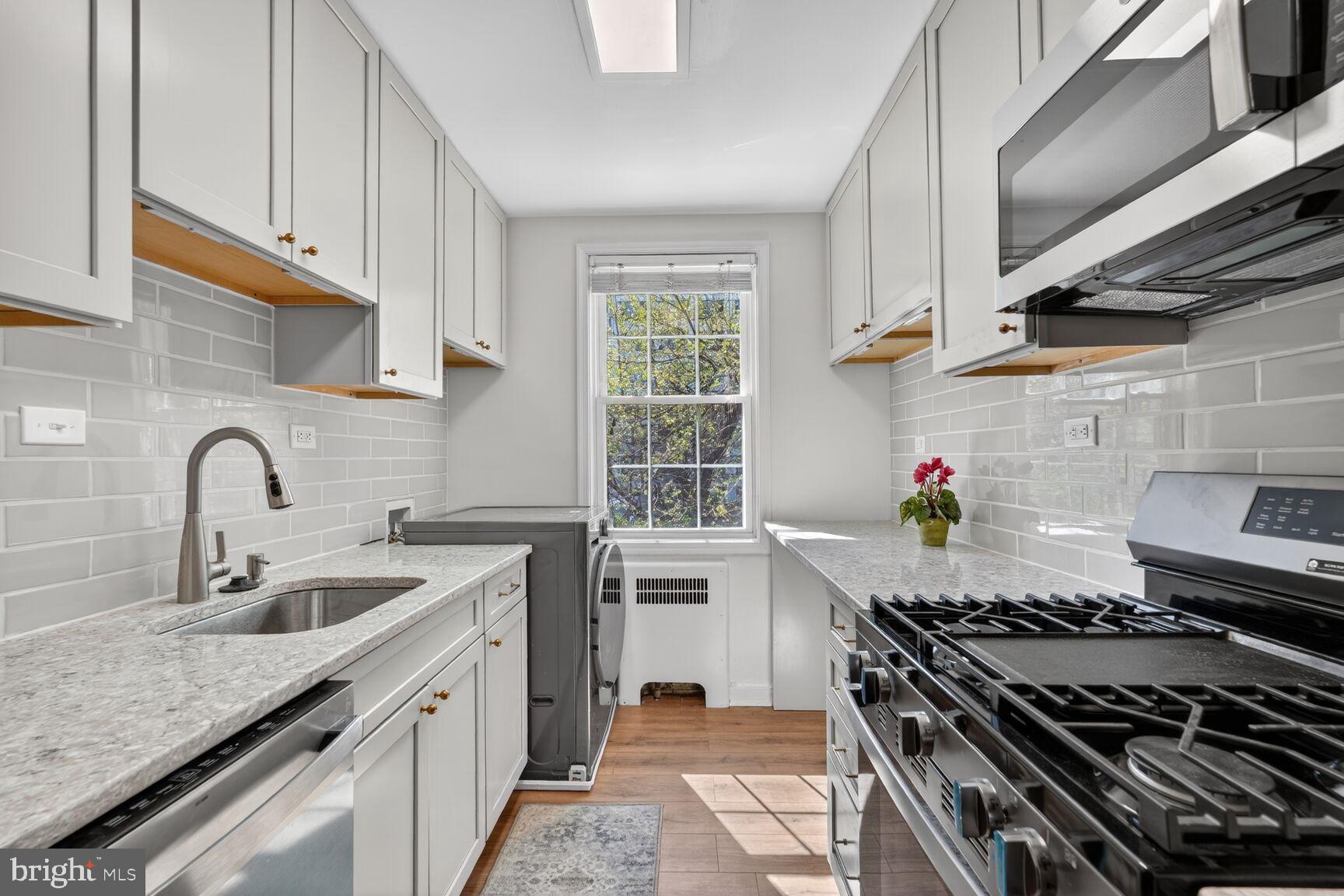 106 N GEORGE MASON DRIVE N 4