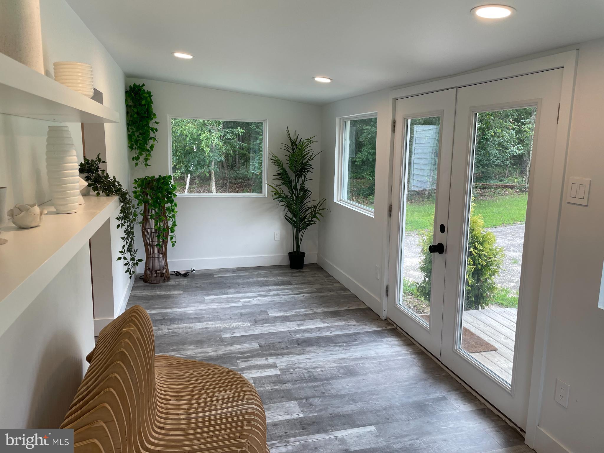 572 ZOE ROAD