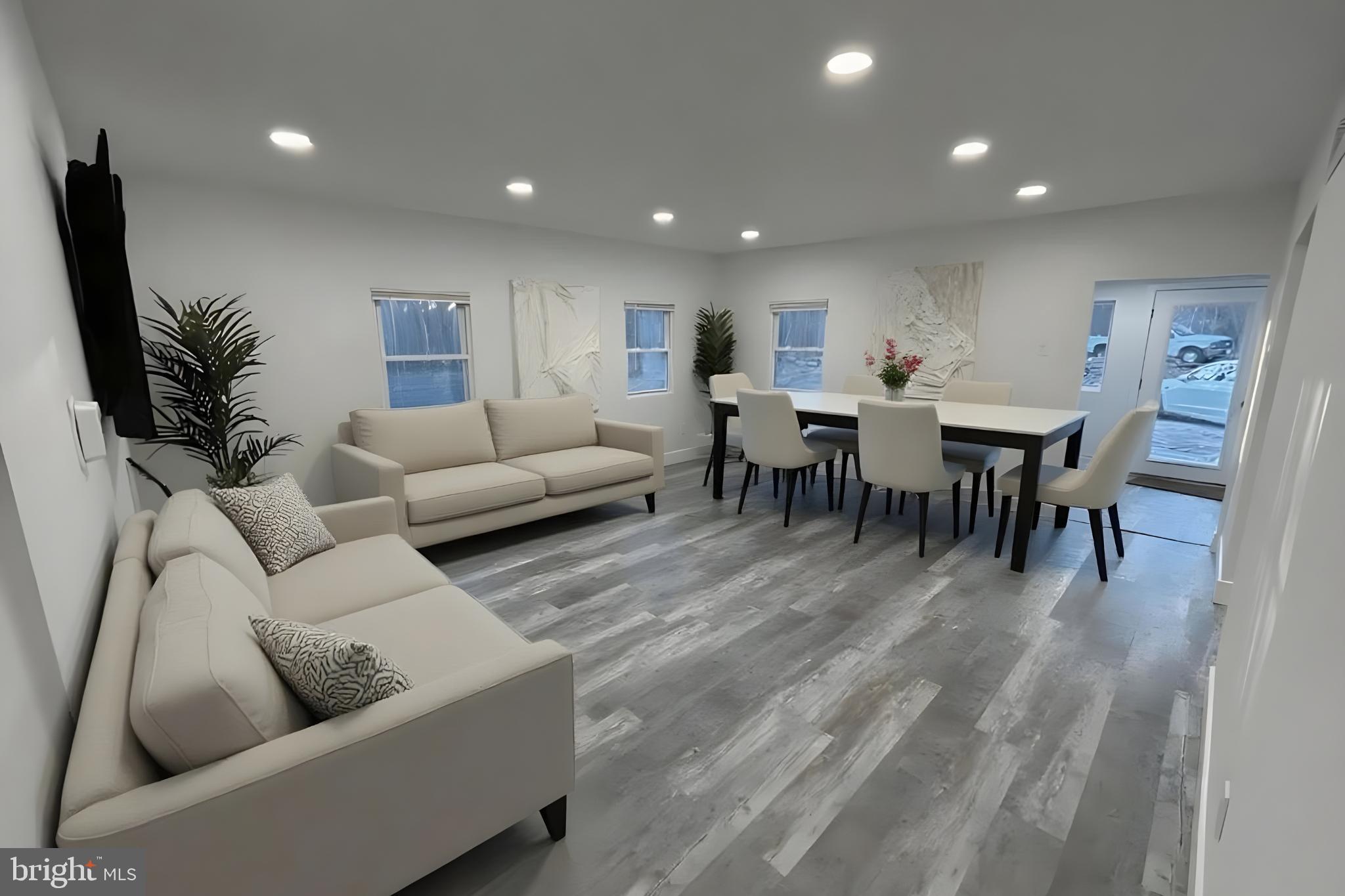 572 ZOE ROAD