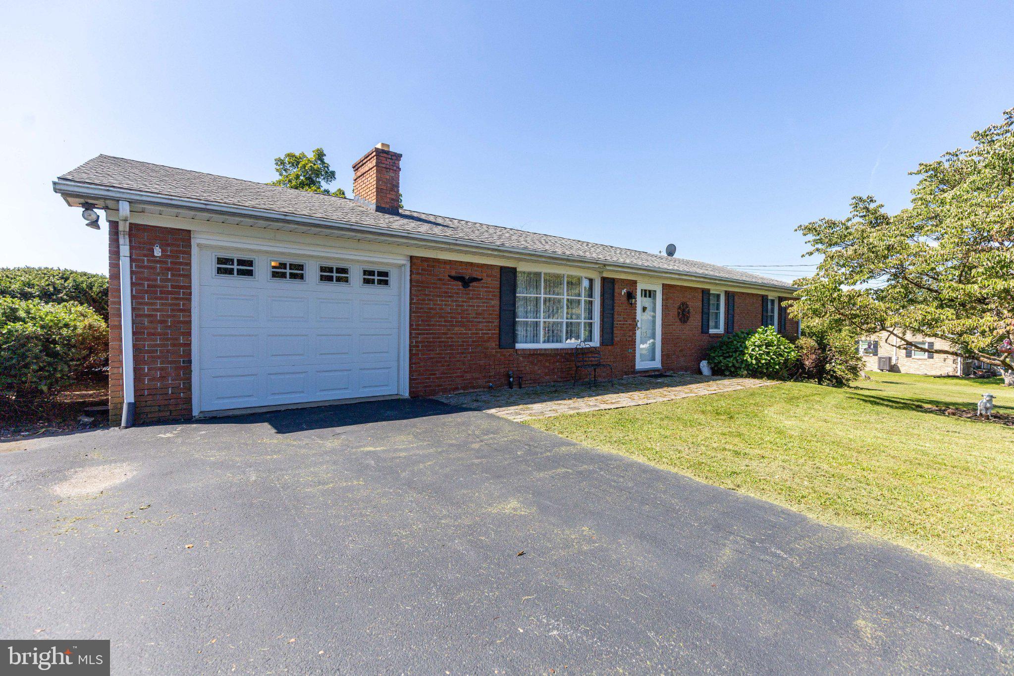 1115 GAYMAN ROAD