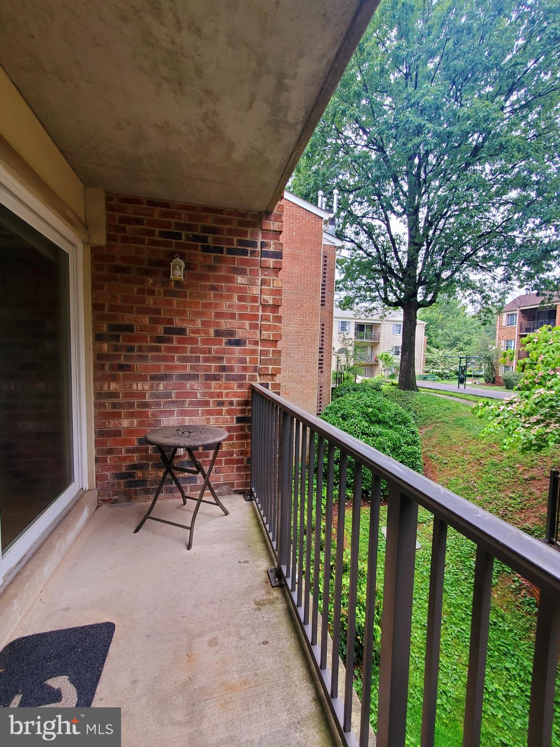 PLYMOUTH GARDENS - Residential Lease