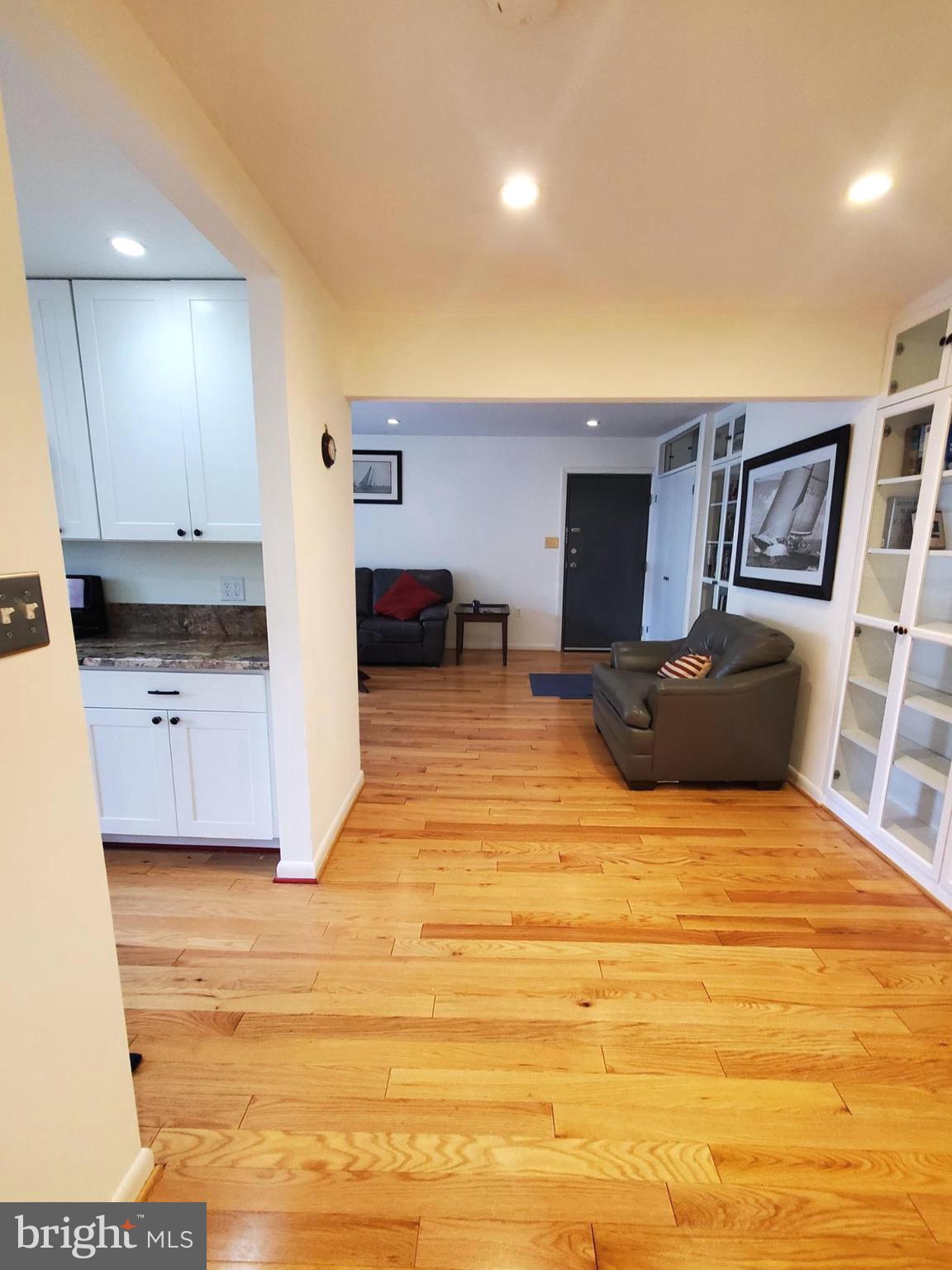 PLYMOUTH GARDENS - Residential Lease