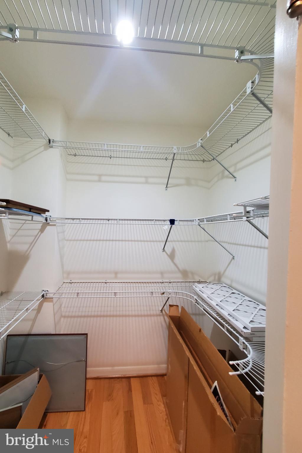 PLYMOUTH GARDENS - Residential Lease