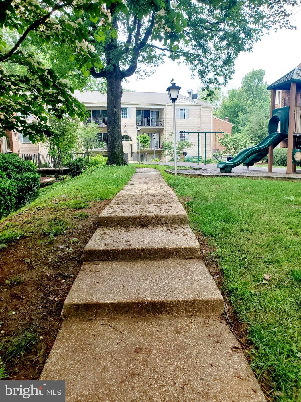 PLYMOUTH GARDENS - Residential Lease