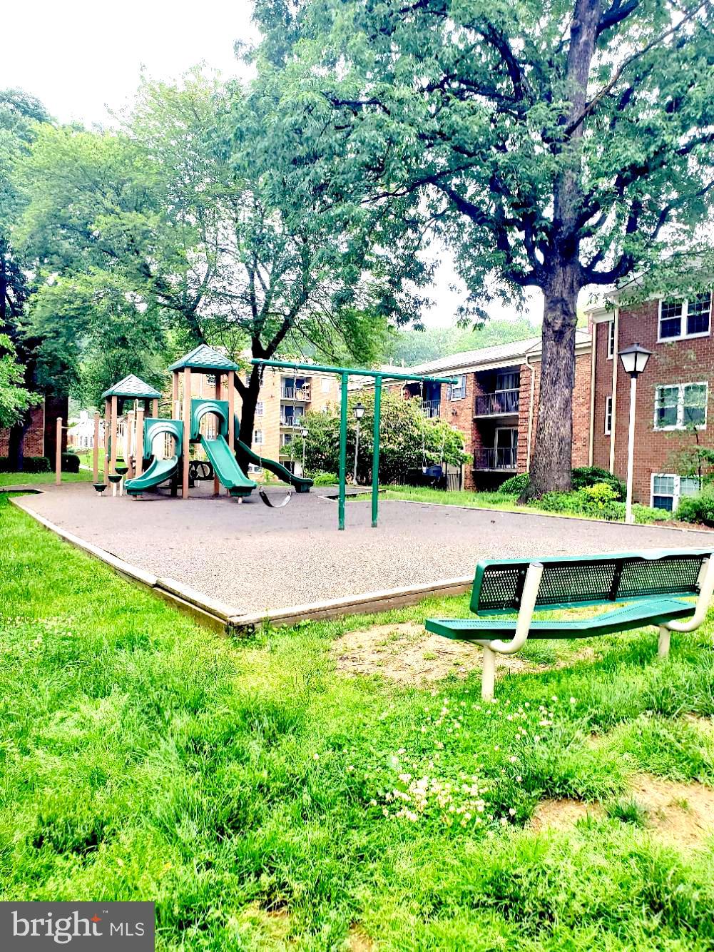 PLYMOUTH GARDENS - Residential Lease