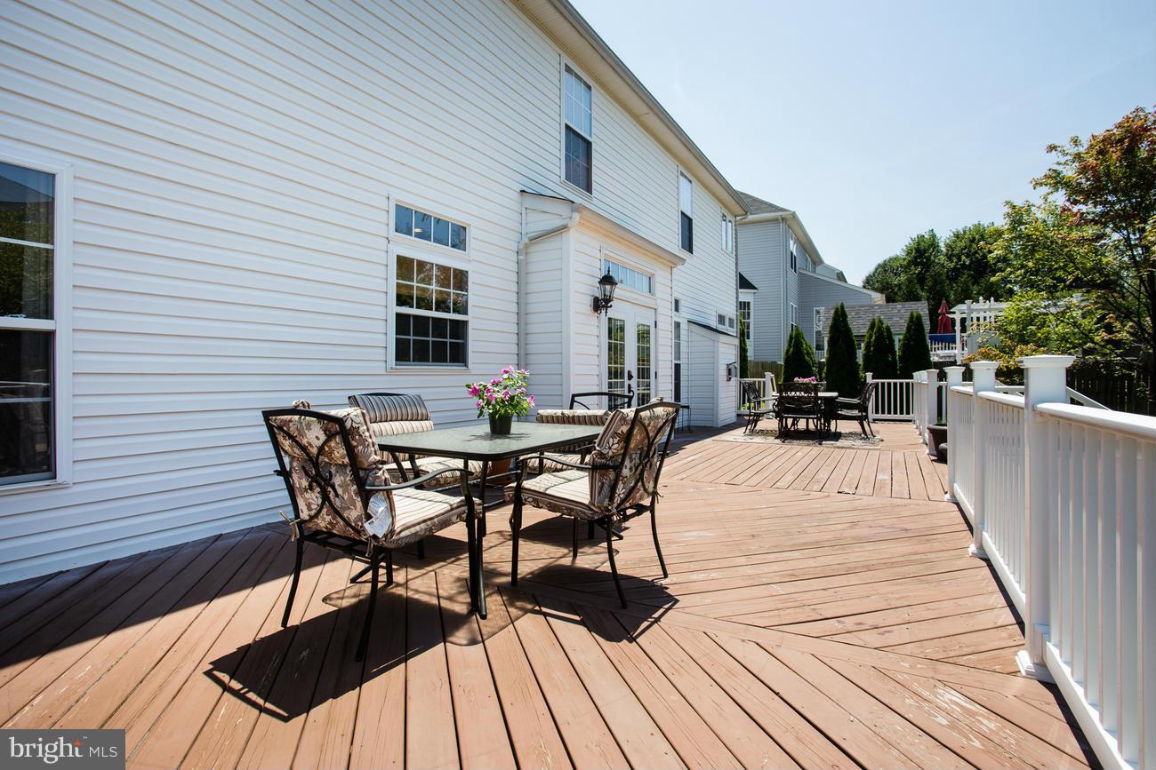 STOWE OF AMYCLAE - Residential Lease