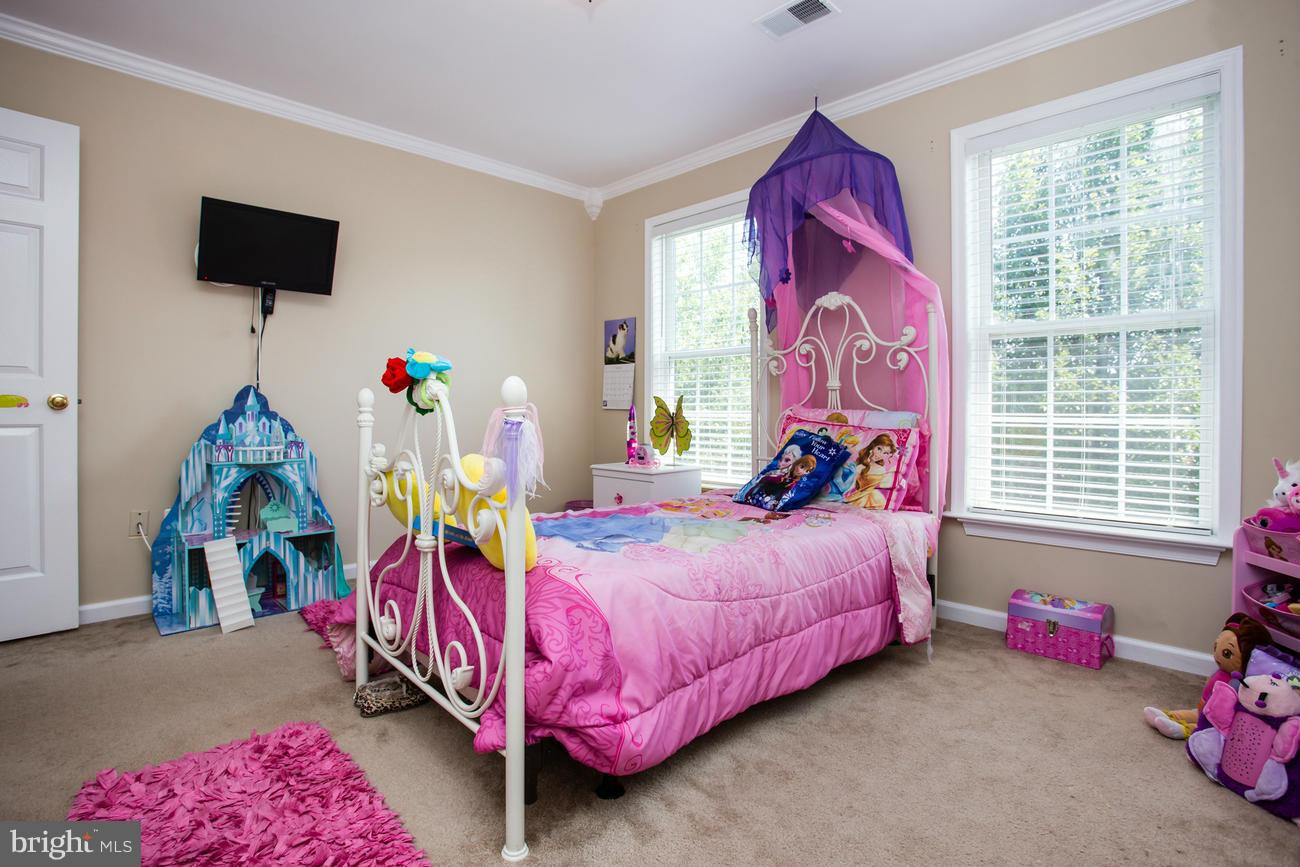 STOWE OF AMYCLAE - Residential Lease