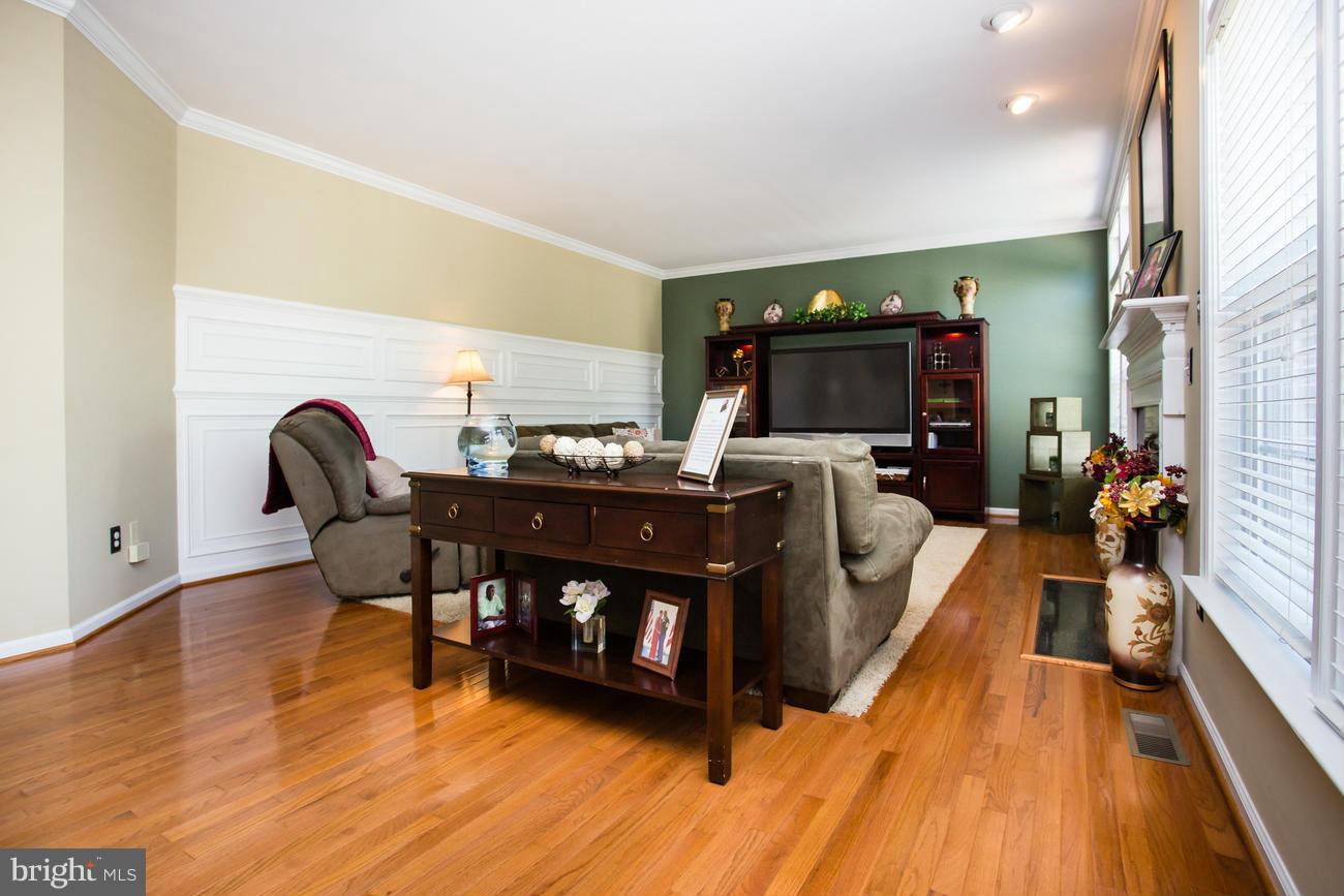 STOWE OF AMYCLAE - Residential Lease