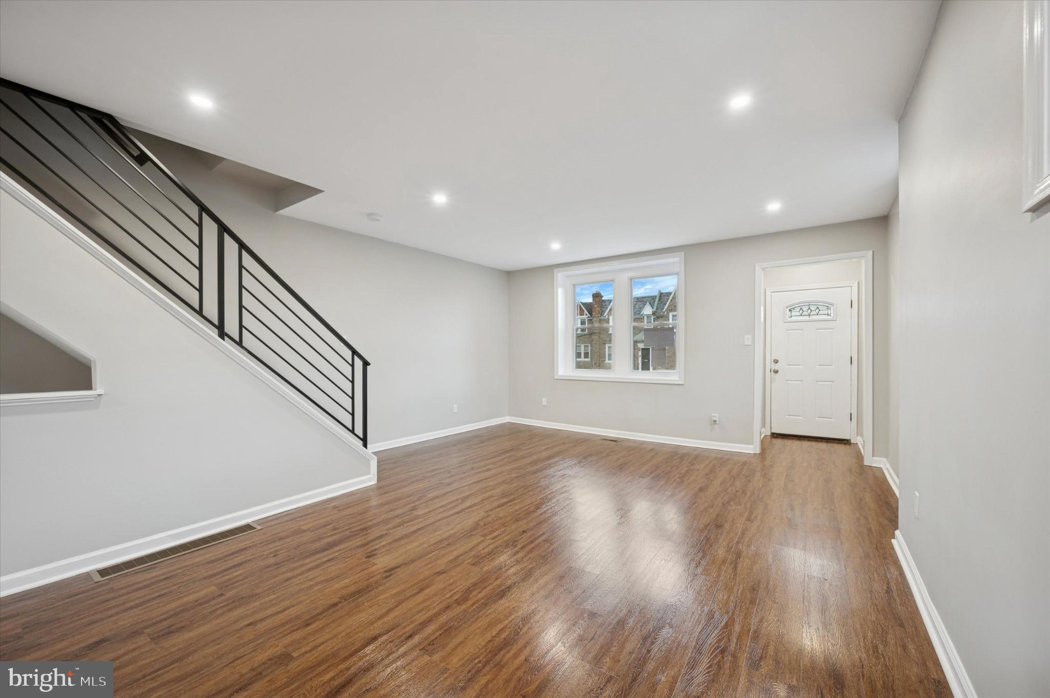 WEST OAK LANE - Residential