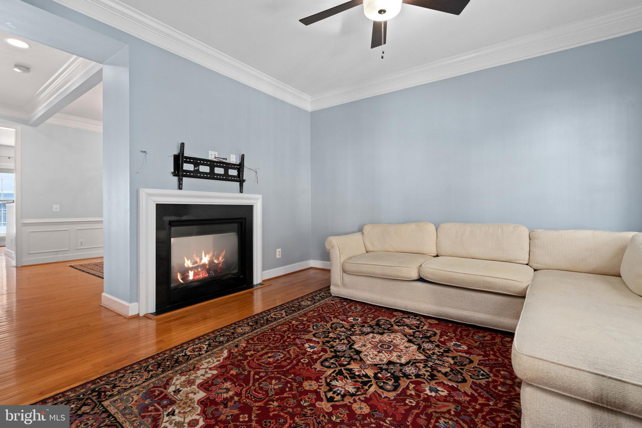 PAVILIONS AT HUNTINGTON - Residential