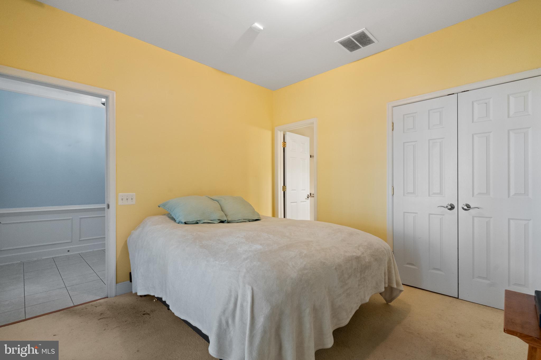 PAVILIONS AT HUNTINGTON - Residential