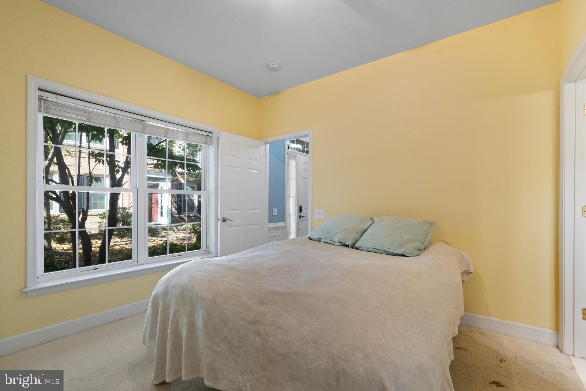 PAVILIONS AT HUNTINGTON - Residential