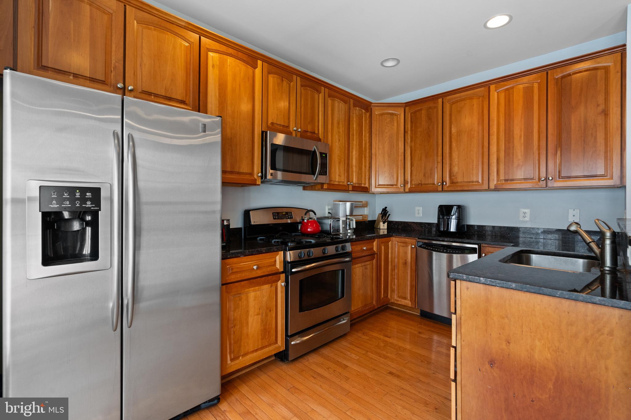 PAVILIONS AT HUNTINGTON - Residential