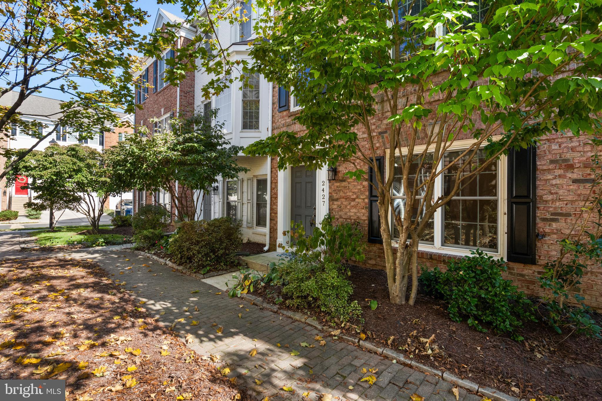 PAVILIONS AT HUNTINGTON - Residential