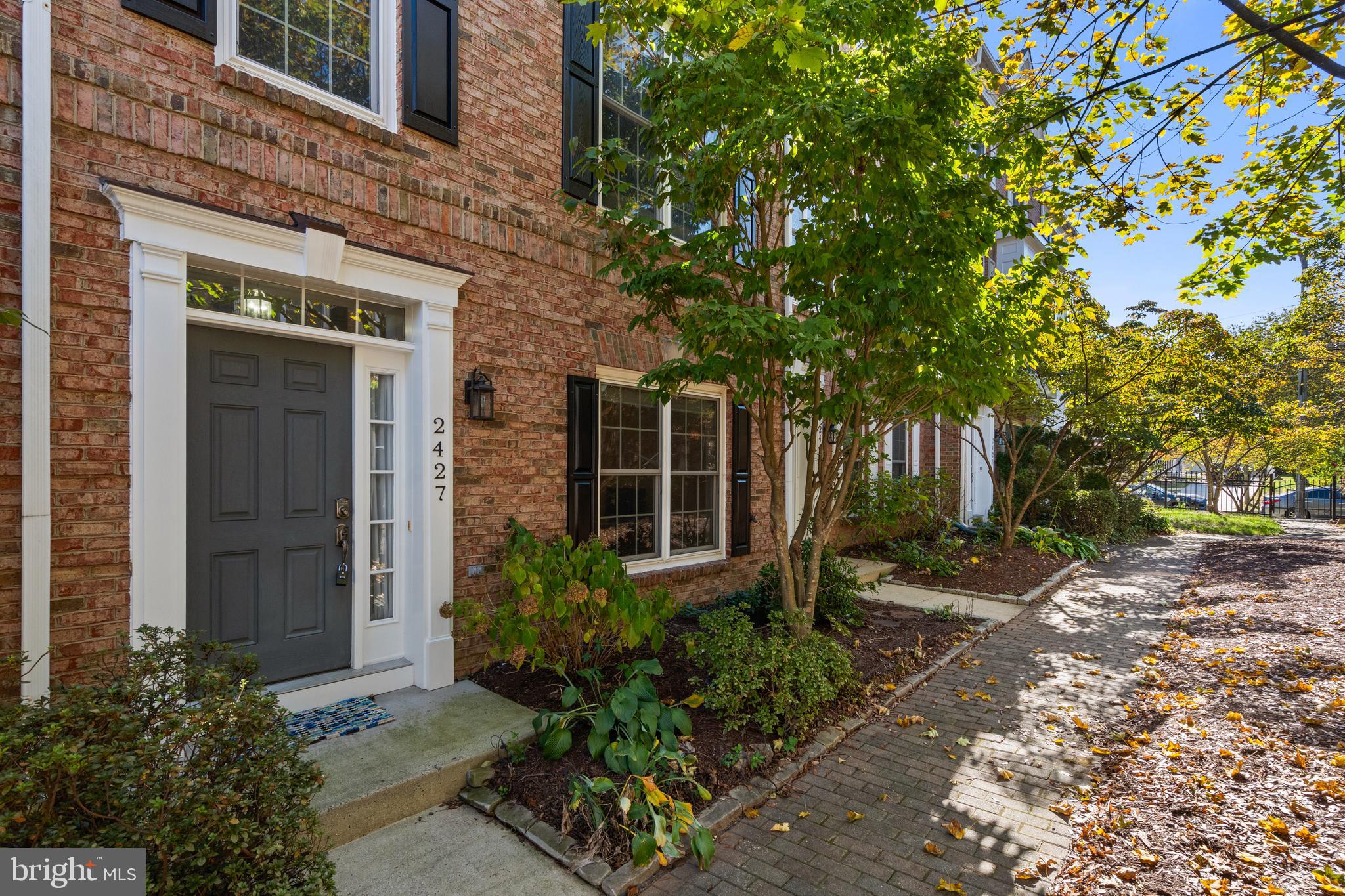 PAVILIONS AT HUNTINGTON - Residential