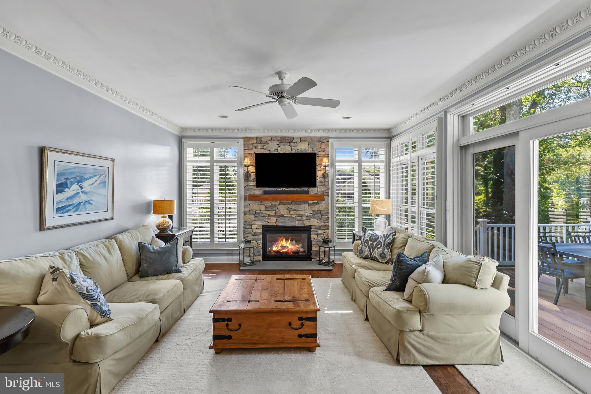 ANNAPOLIS ROADS - Residential