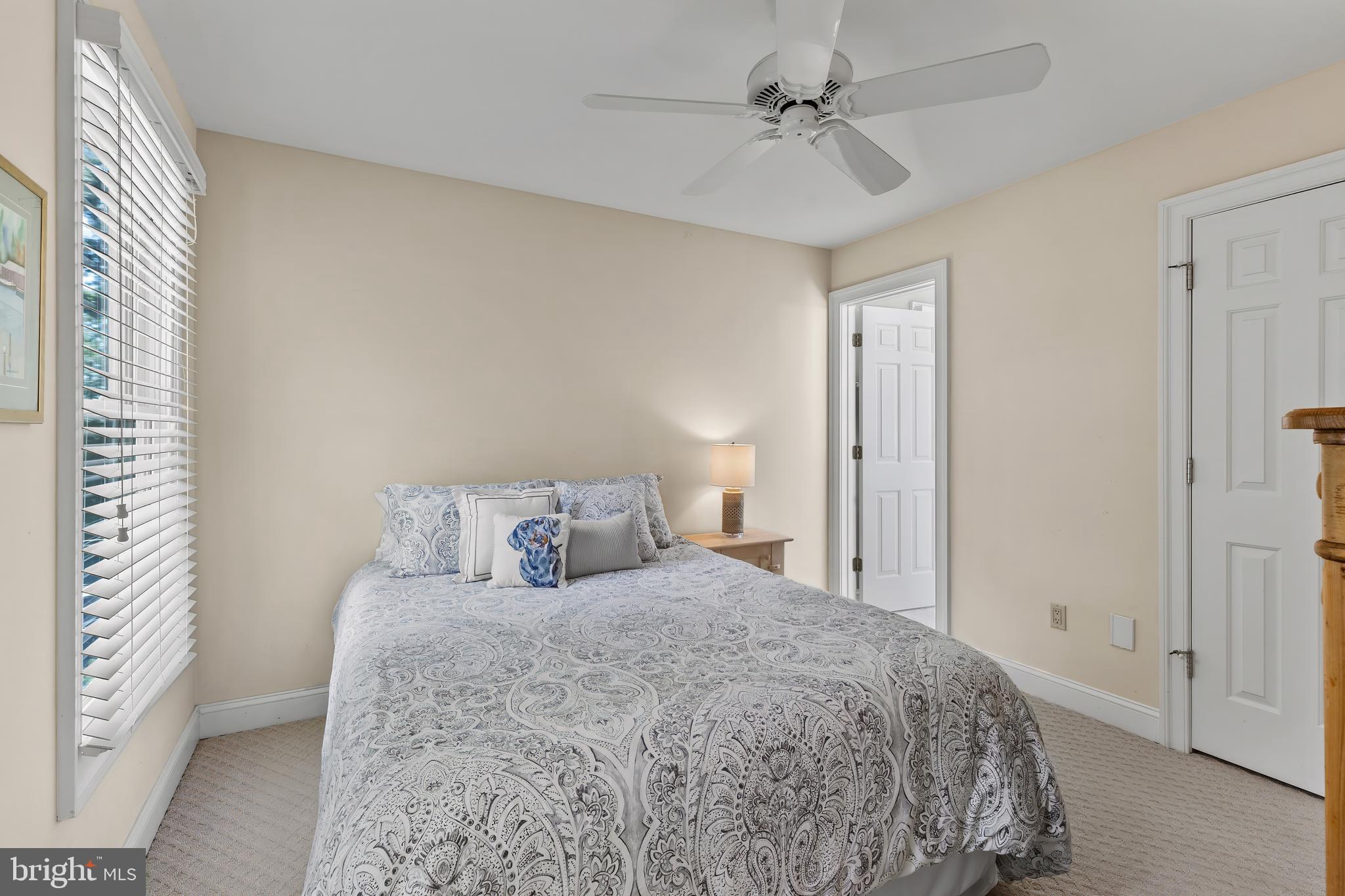 ANNAPOLIS ROADS - Residential