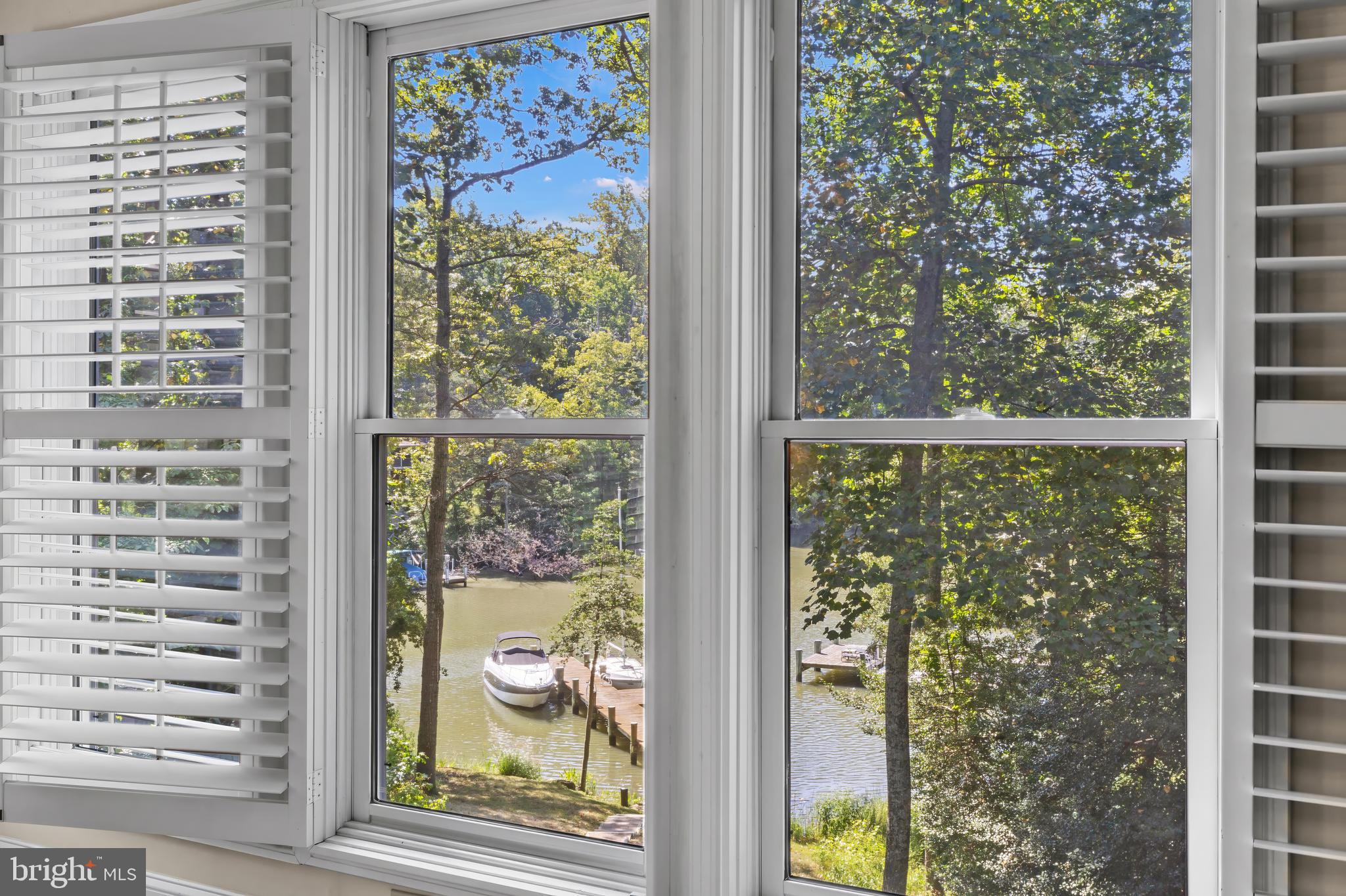 ANNAPOLIS ROADS - Residential