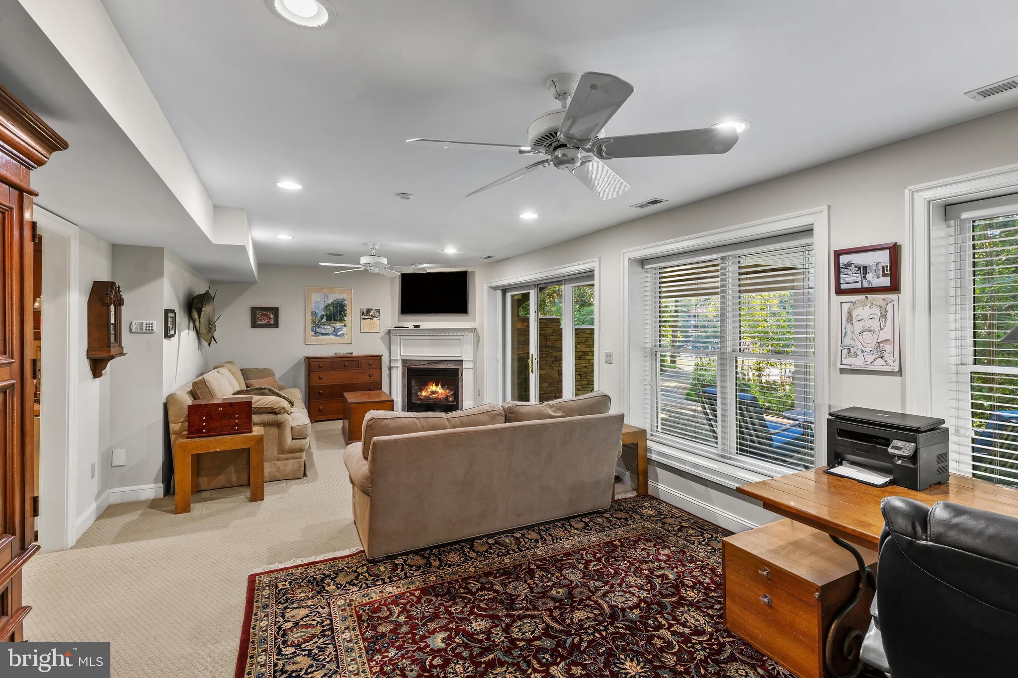 ANNAPOLIS ROADS - Residential