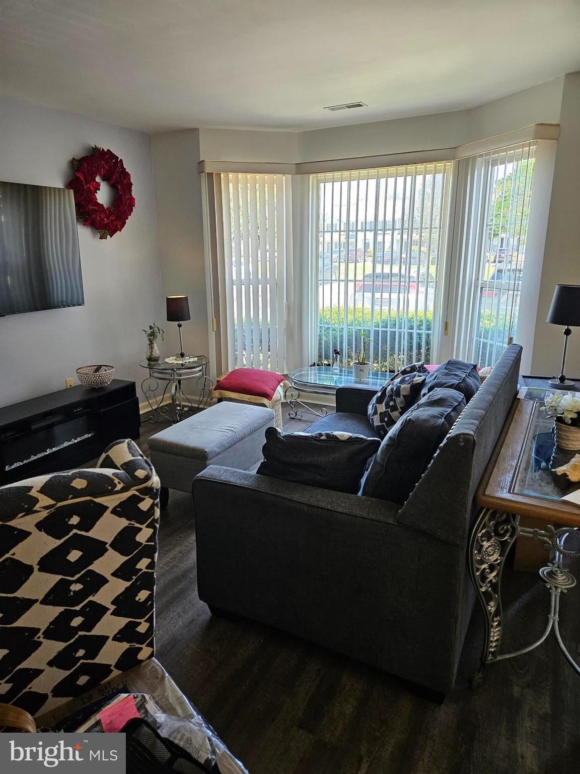 MEADOWS AT WHITE OAK - Residential