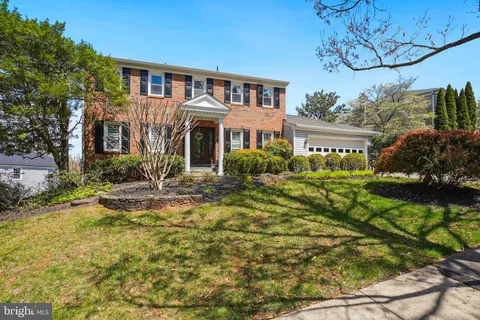 10 Sunrise Court, Rockville, MD 20854 - MLS#: MDMC2174776