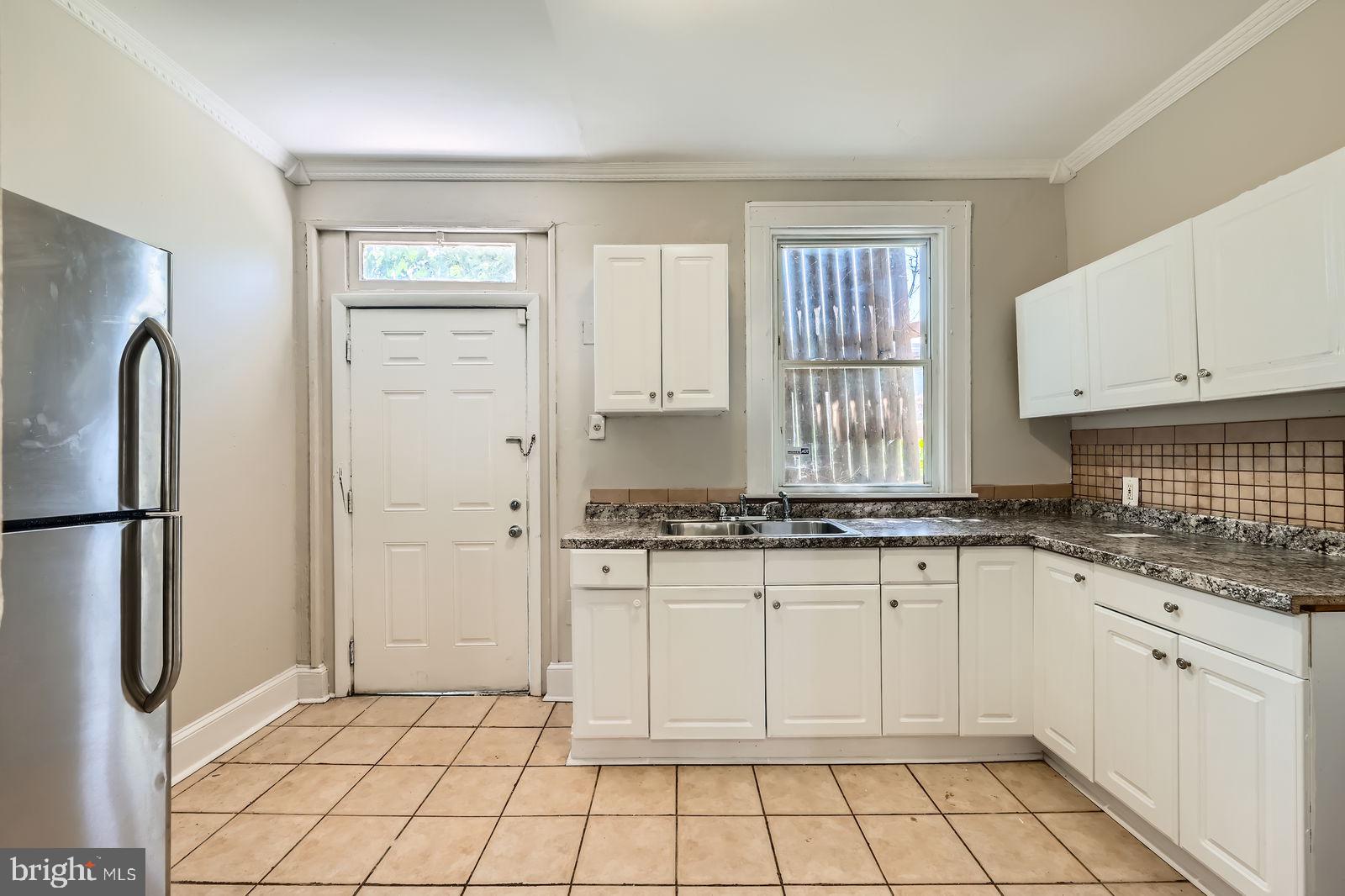 2903 ELLICOTT DRIVE