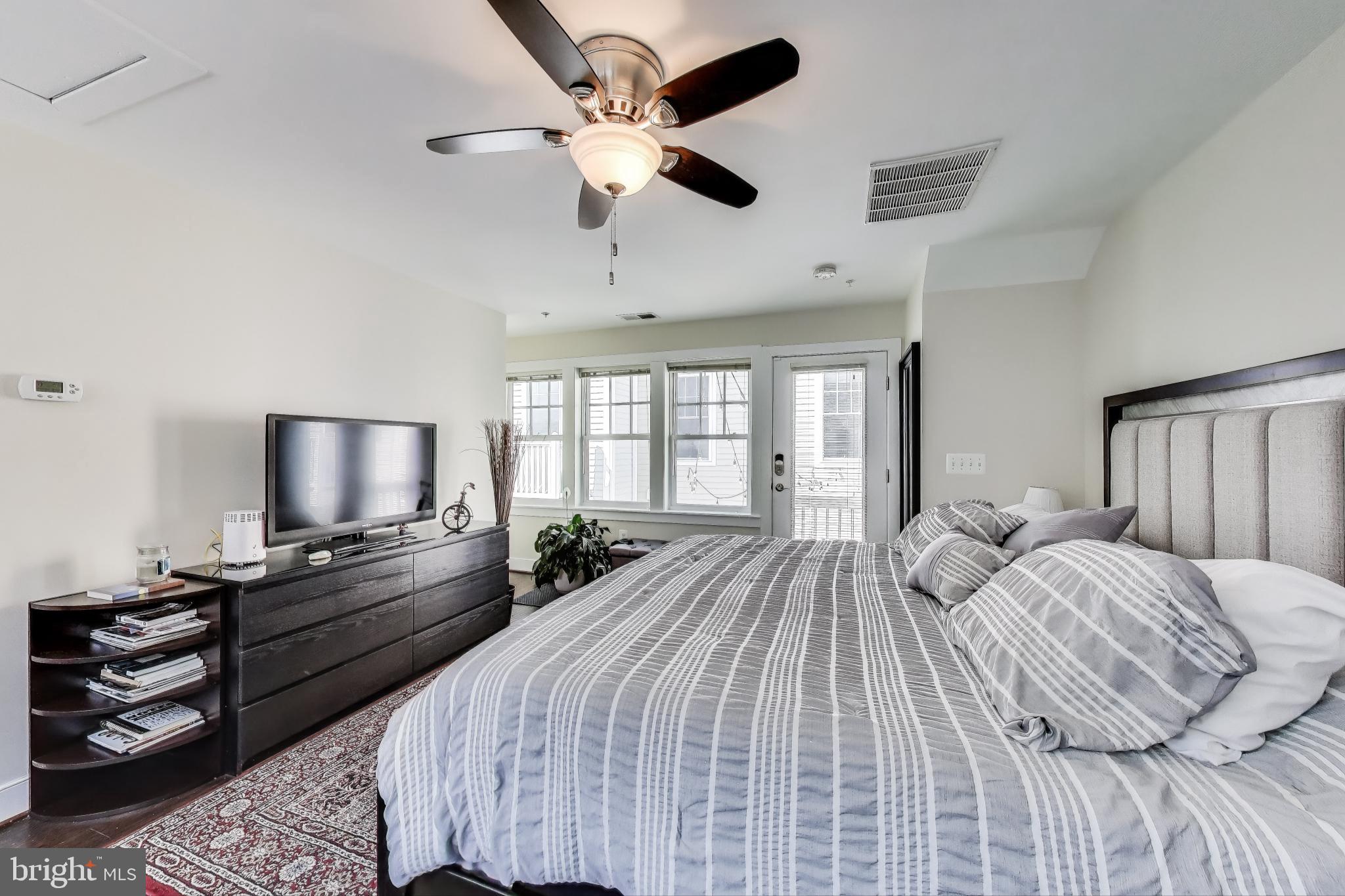 POTOMAC  YARDS - Residential Lease