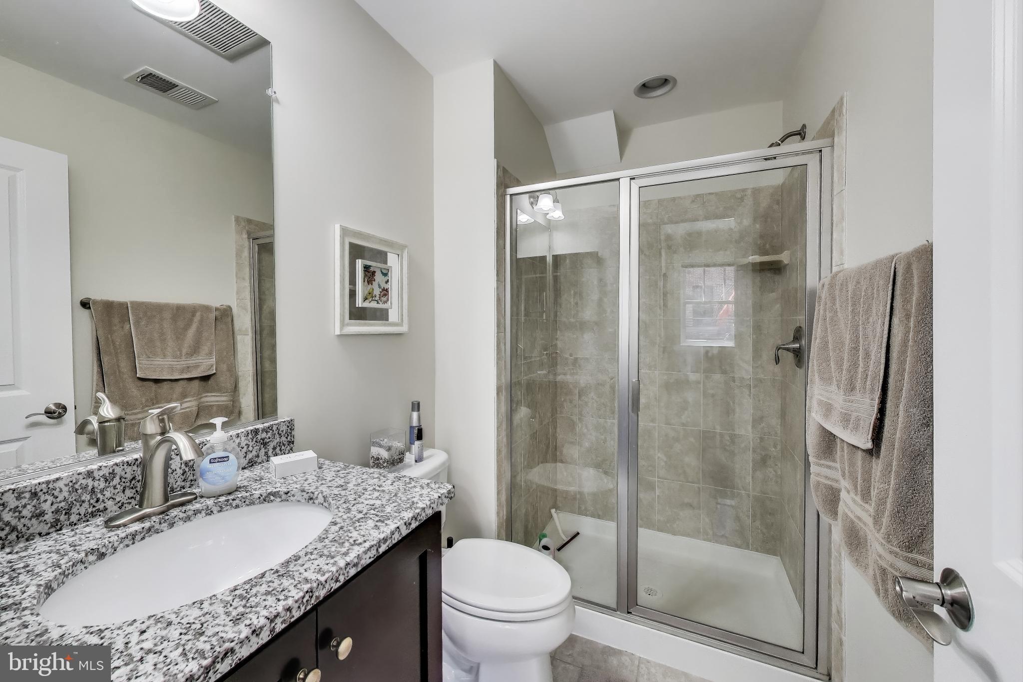 POTOMAC  YARDS - Residential Lease