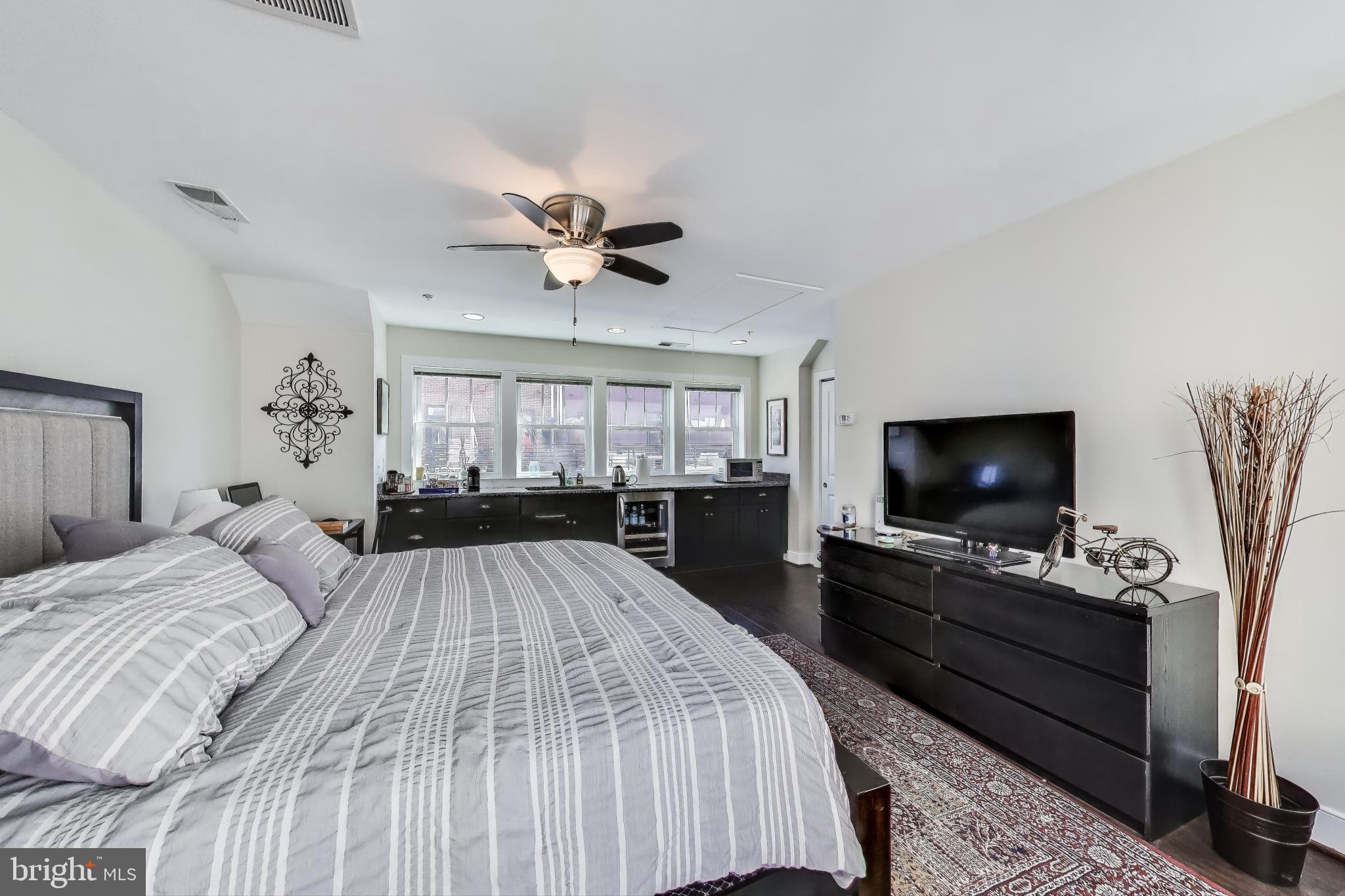 POTOMAC  YARDS - Residential Lease