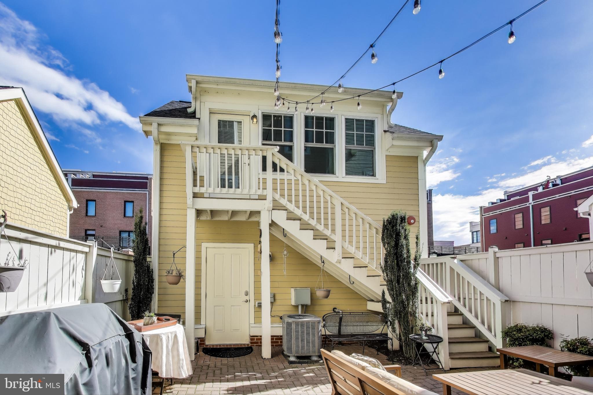 POTOMAC  YARDS - Residential Lease